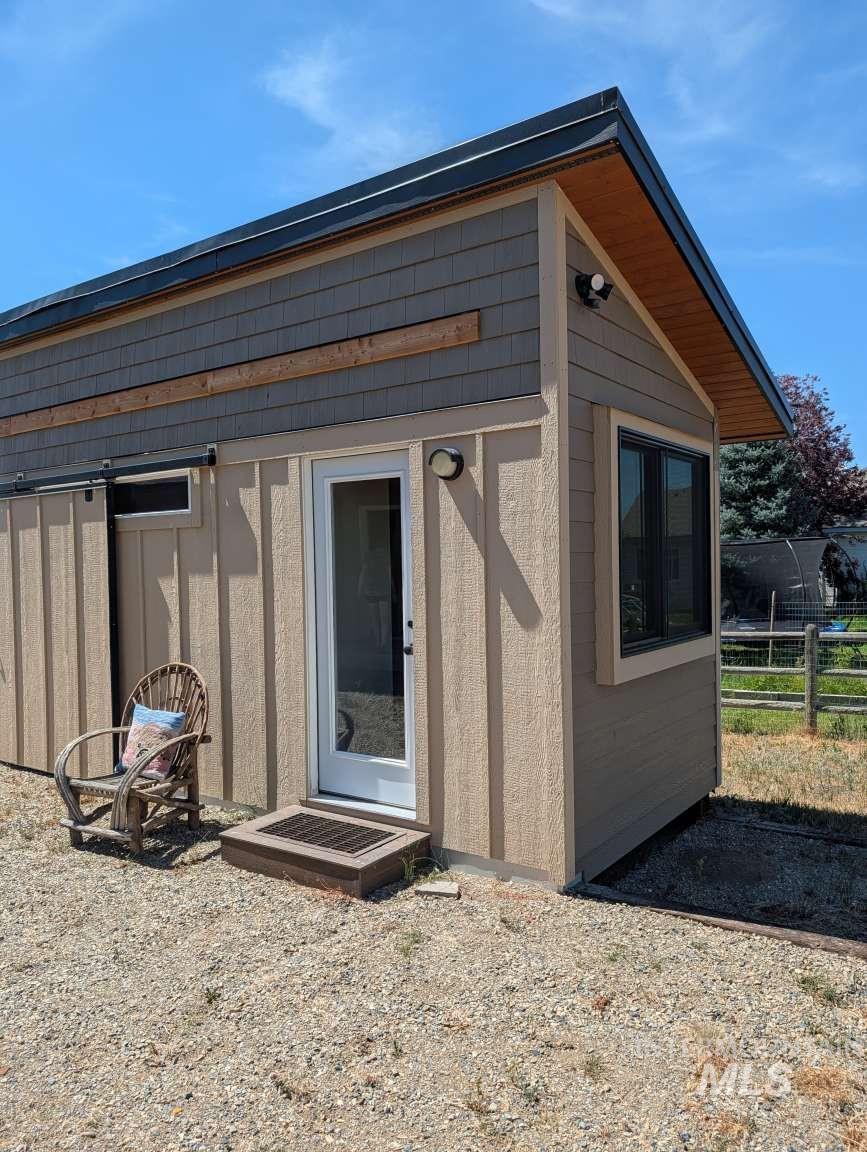 933 Baldwin Ln, Fairfield, Idaho 83327, 3 Bedrooms, 2 Bathrooms, Residential For Sale, Price $375,000, 98999826