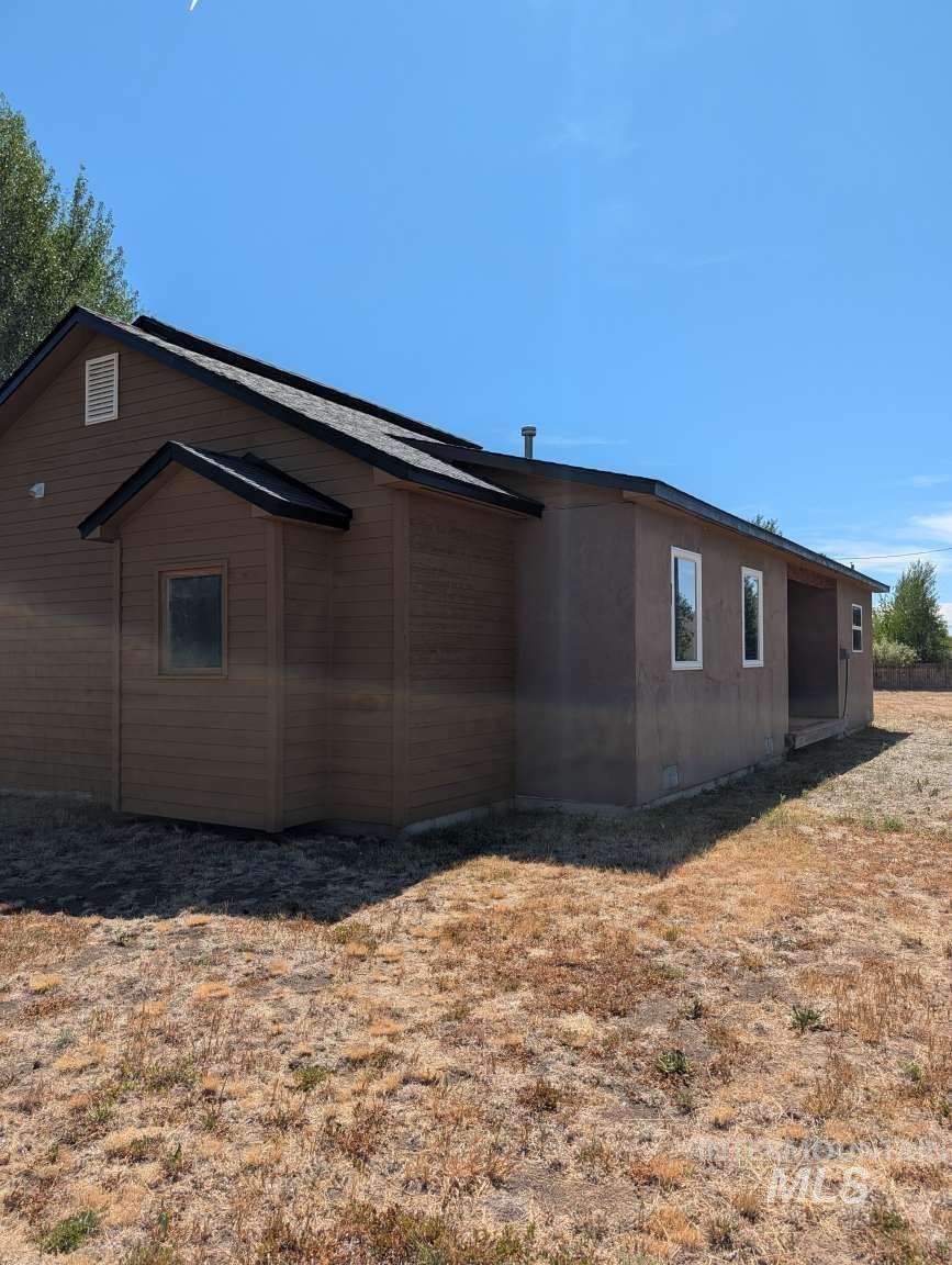 933 Baldwin Ln, Fairfield, Idaho 83327, 3 Bedrooms, 2 Bathrooms, Residential For Sale, Price $375,000, 98999826