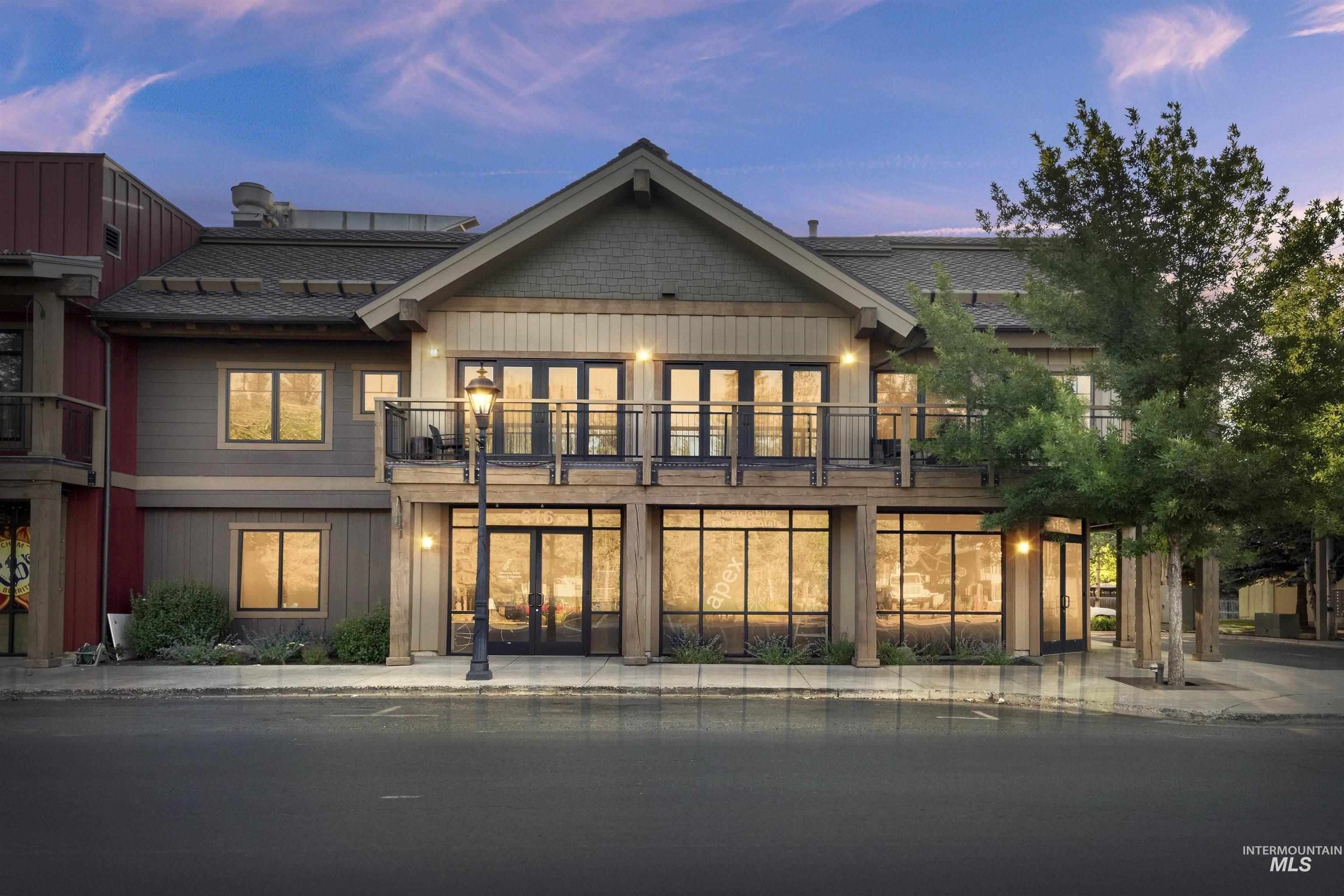 616 N 3rd St #207, McCall, Idaho 83638, 1 Bedroom, 1 Bathroom, Residential Income For Sale, Price $574,900,MLS 98999829