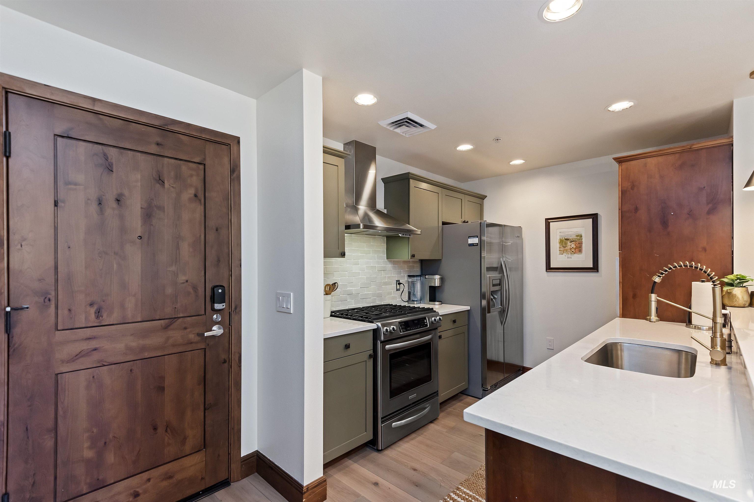 616 N 3rd St #207, McCall, Idaho 83638, 1 Bedroom, 1 Bathroom, Residential Income For Sale, Price $574,900,MLS 98999829