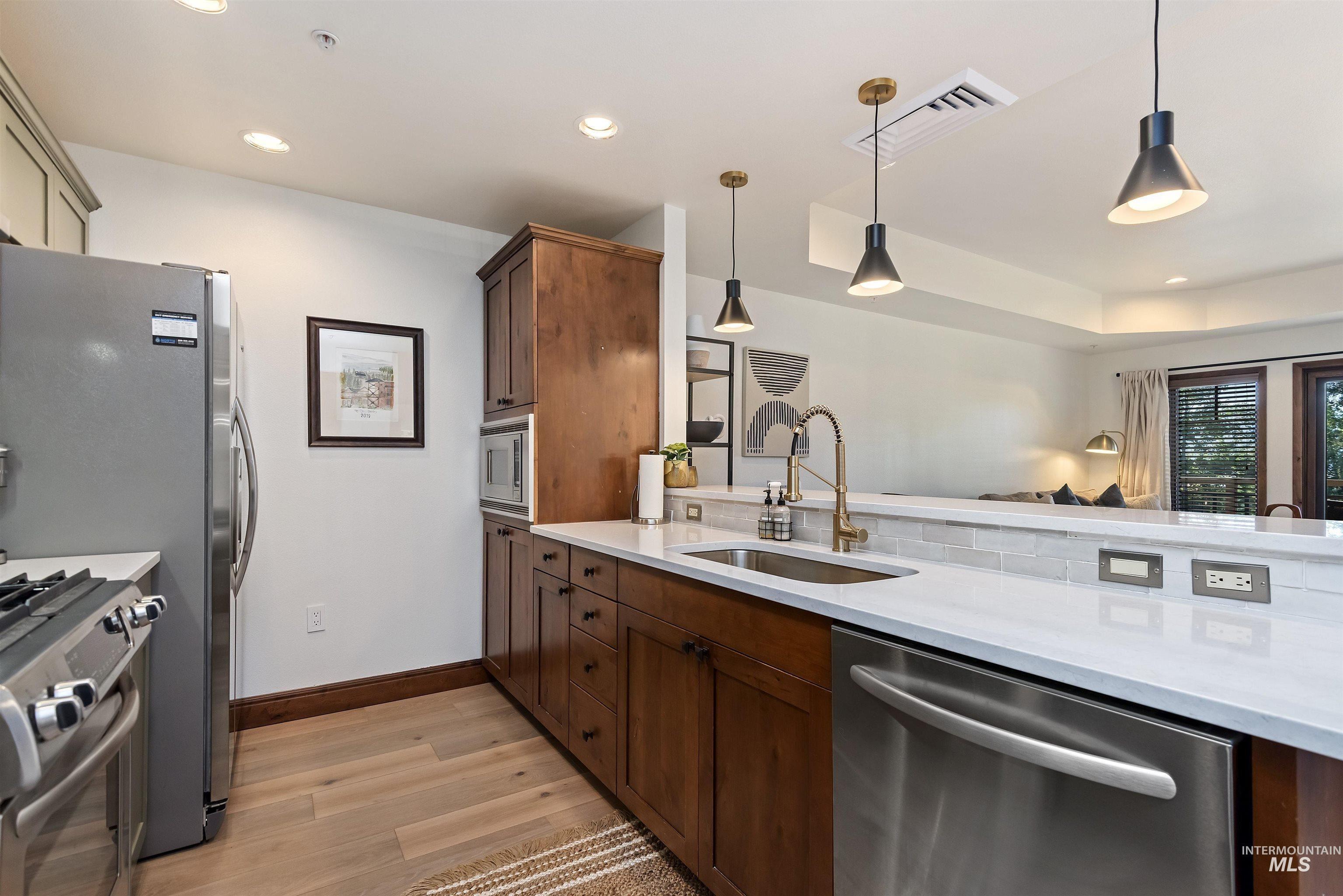 616 N 3rd St #207, McCall, Idaho 83638, 1 Bedroom, 1 Bathroom, Residential Income For Sale, Price $574,900,MLS 98999829