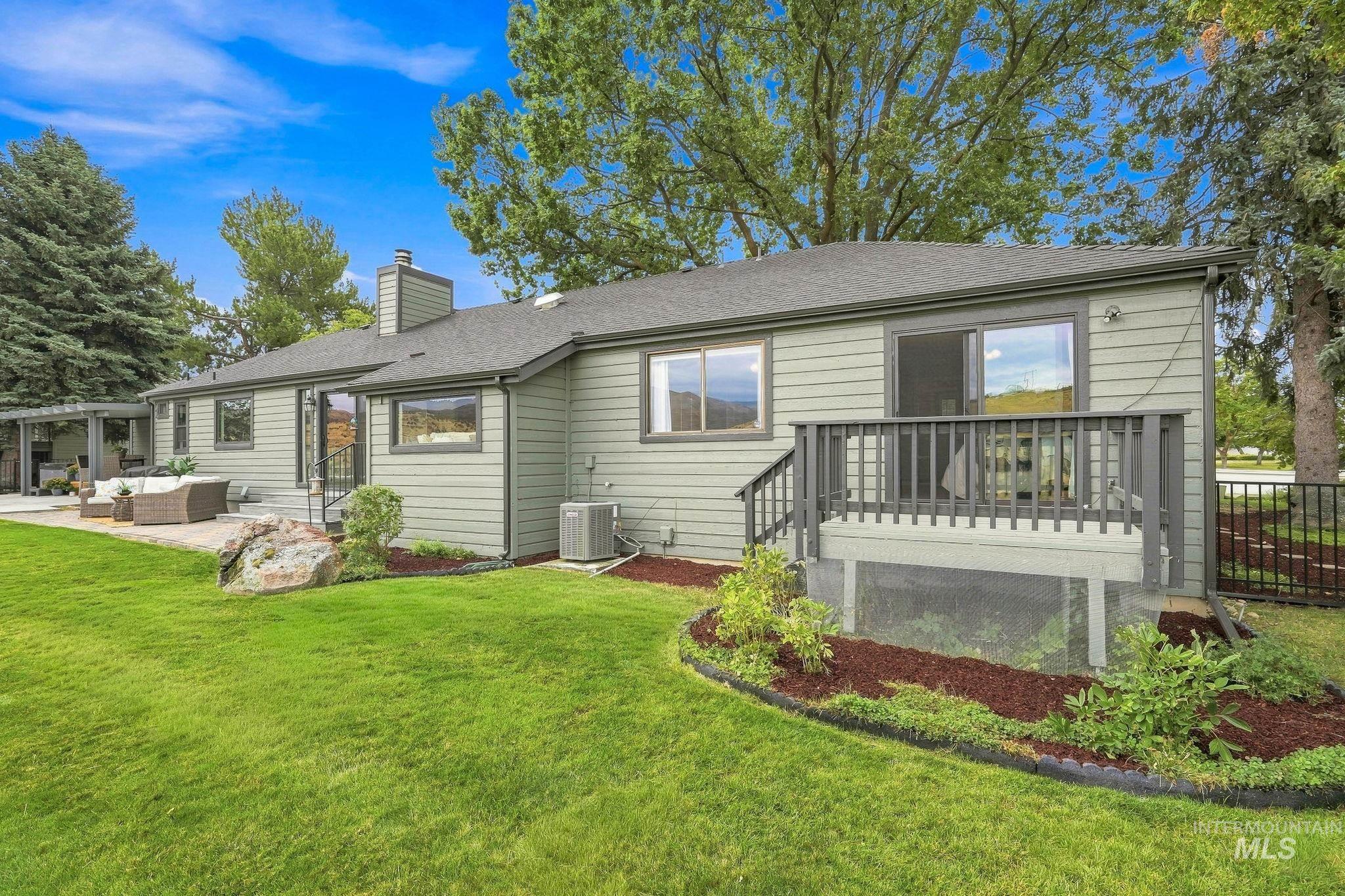 2256 E Table Rock Rd, Boise, Idaho 83712, 3 Bedrooms, 2.5 Bathrooms, Residential For Sale, Price $1,275,000, 98999834