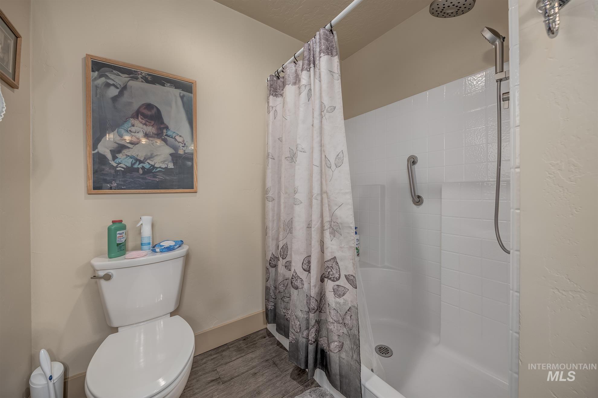 1037 W Butterfield, Weiser, Idaho 83672, 3 Bedrooms, 2 Bathrooms, Residential For Sale, Price $338,000, 98999843