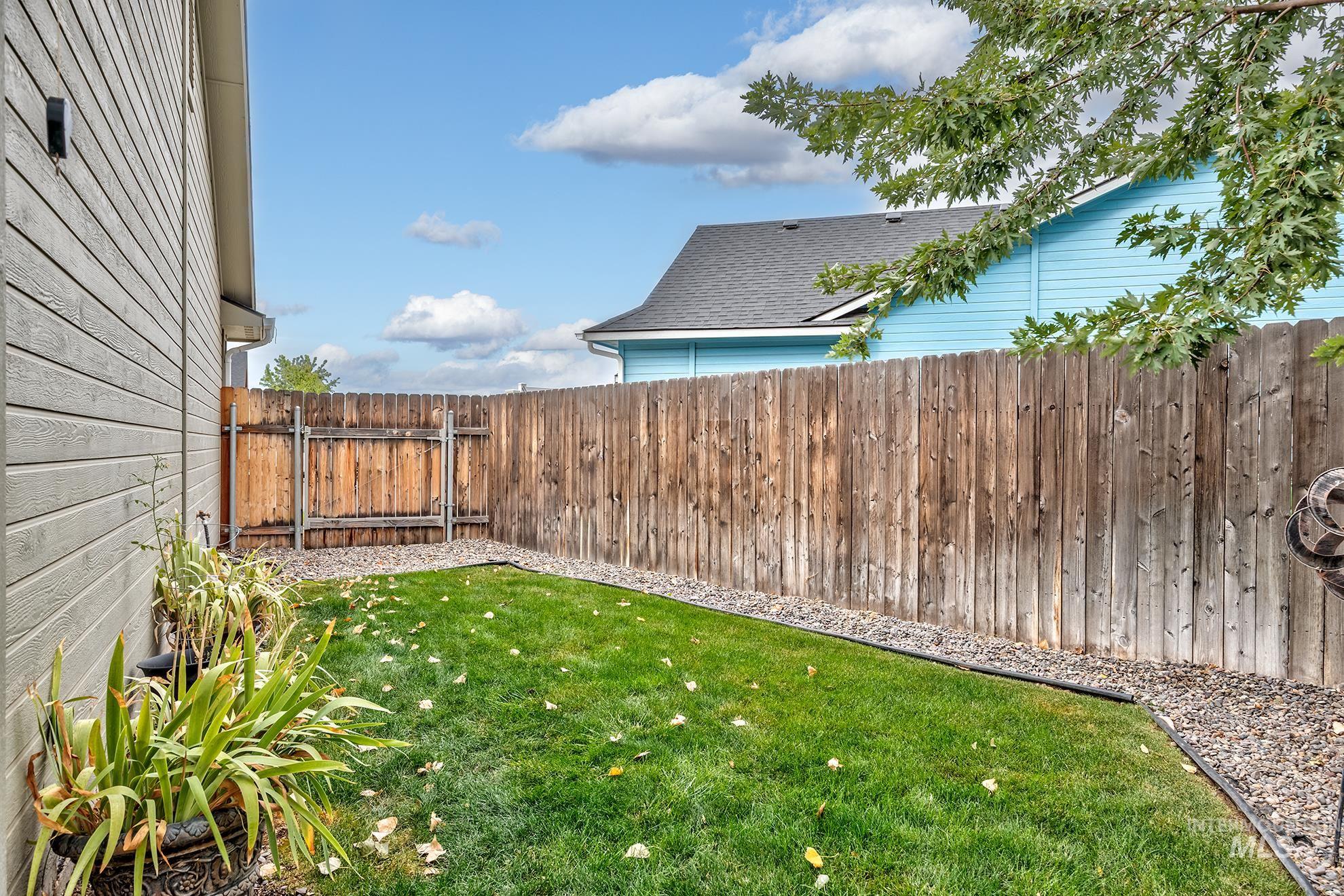 1037 W Butterfield, Weiser, Idaho 83672, 3 Bedrooms, 2 Bathrooms, Residential For Sale, Price $338,000, 98999843