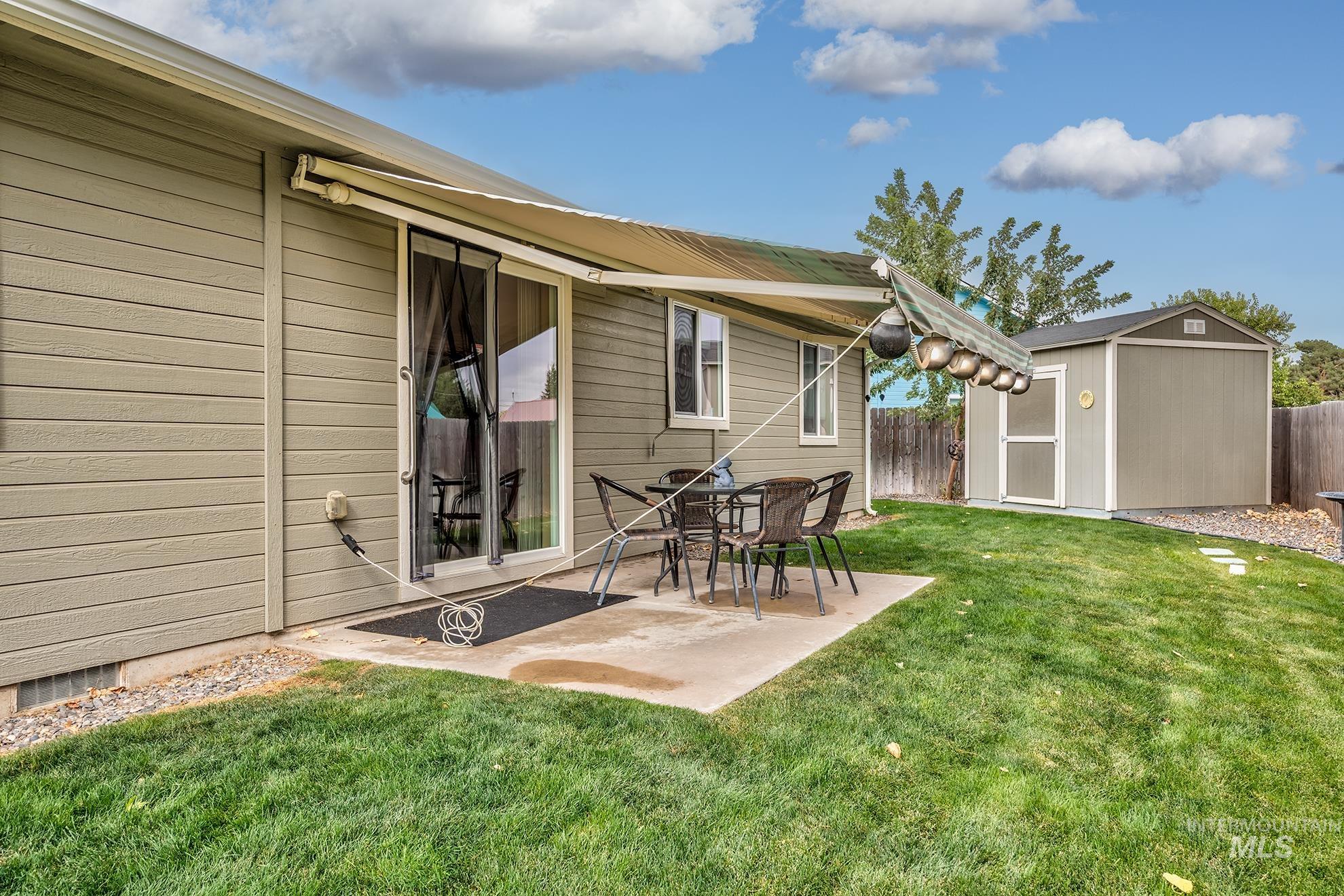 1037 W Butterfield, Weiser, Idaho 83672, 3 Bedrooms, 2 Bathrooms, Residential For Sale, Price $338,000, 98999843