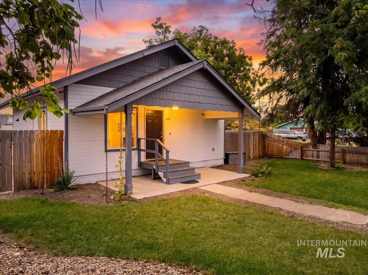 315 N Boise Ave, Emmett, Idaho 83617, 3 Bedrooms, 2 Bathrooms, Residential For Sale, Price $339,990, 98999854