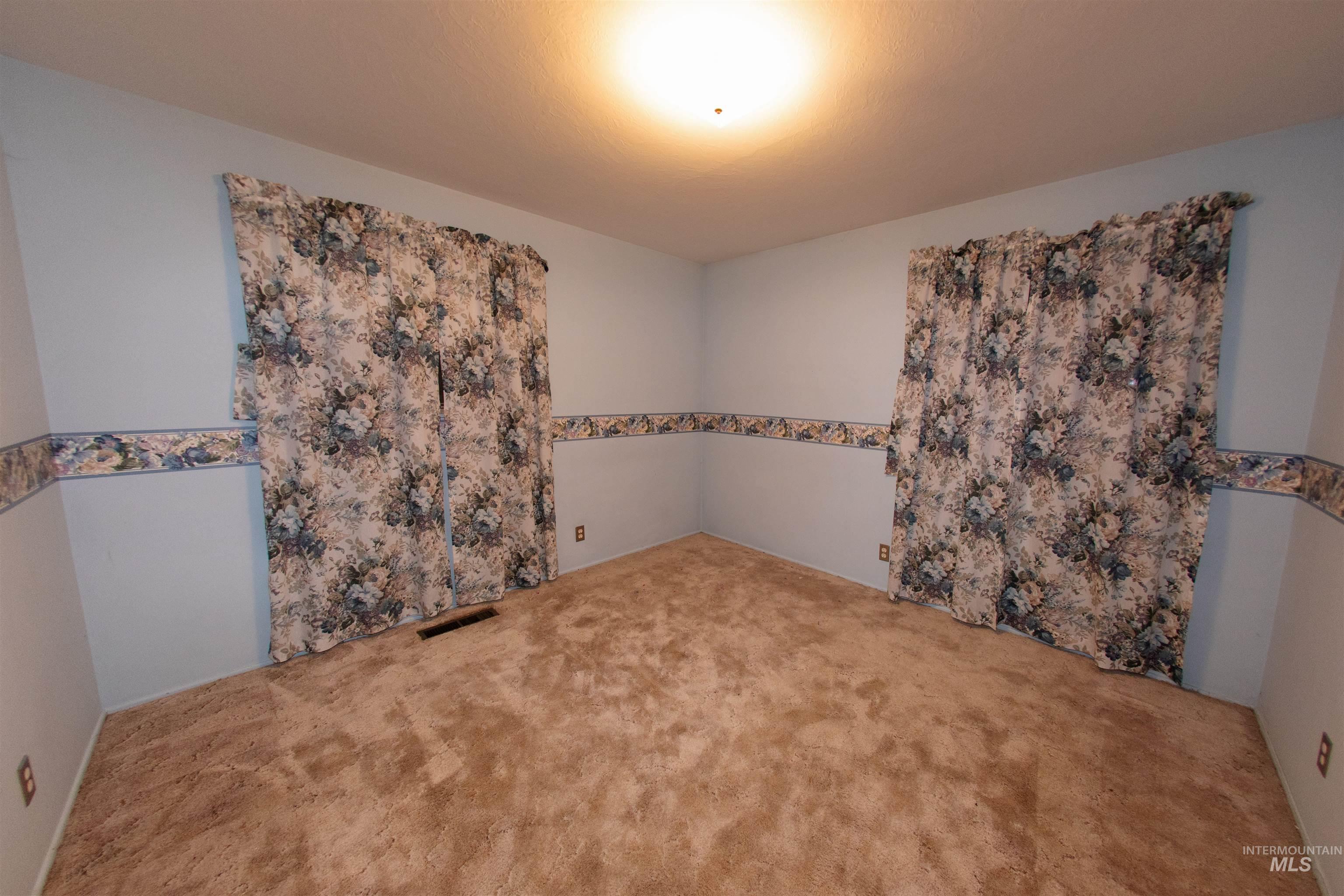 1546 N 4th Street, Payette, Idaho 83661, 3 Bedrooms, 2 Bathrooms, Residential For Sale, Price $373,500, 98999859