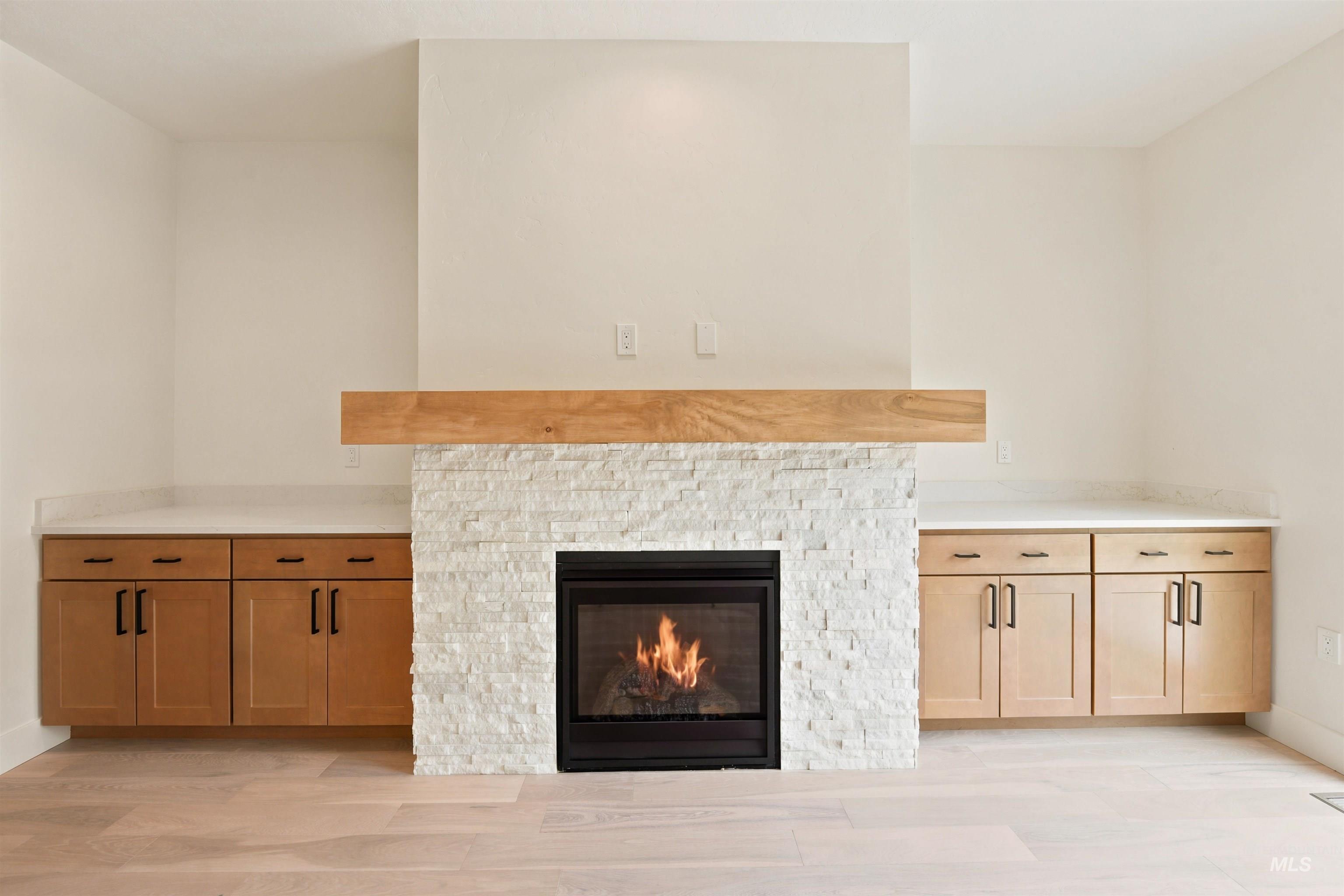 3683 S Kingsland Way, Boise, Idaho 83716, 3 Bedrooms, 2 Bathrooms, Residential For Sale, Price $614,400,MLS 98999863