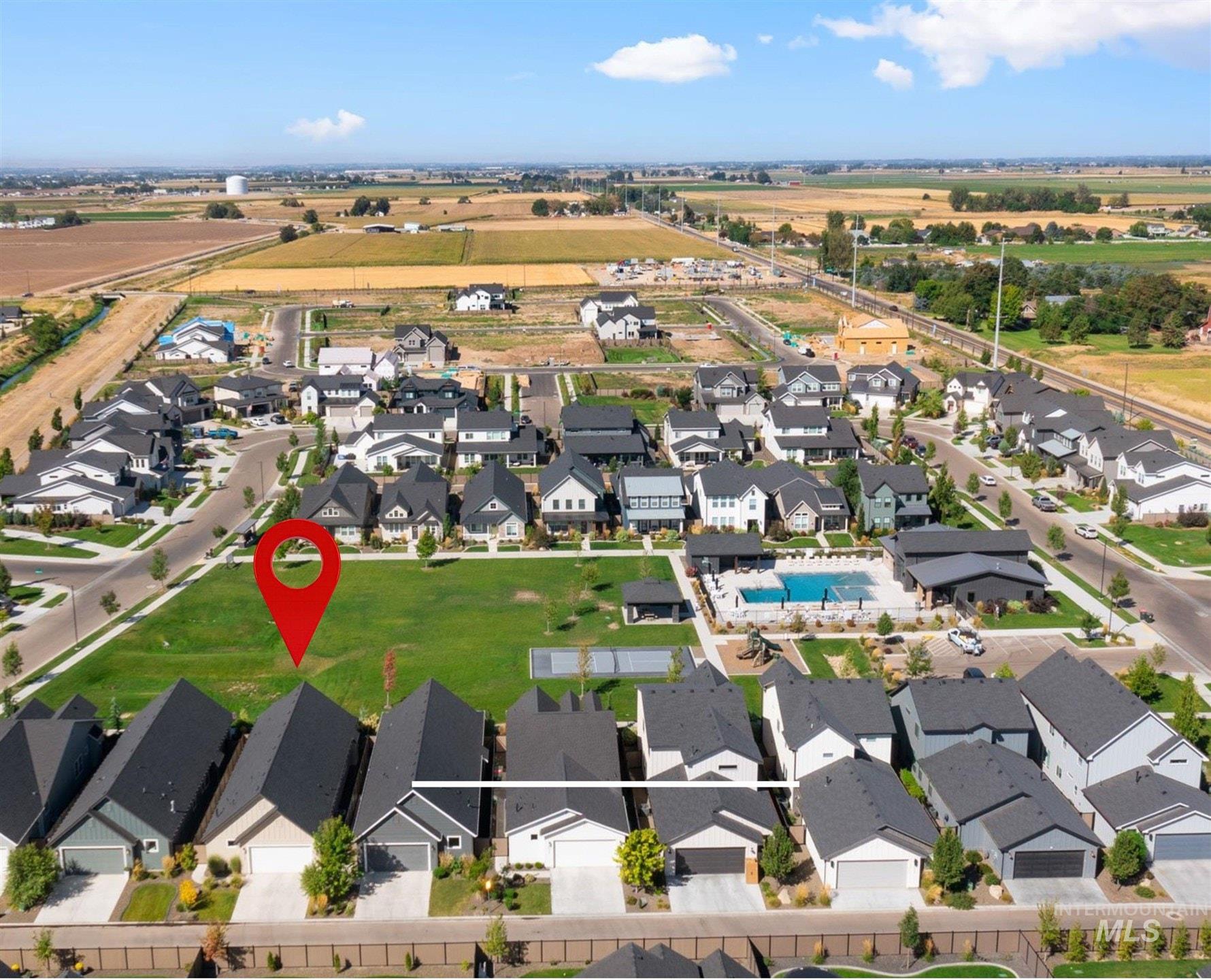 6725 W Los Flores Dr, Meridian, Idaho 83646, 3 Bedrooms, 2 Bathrooms, Residential For Sale, Price $509,000,MLS 98999865