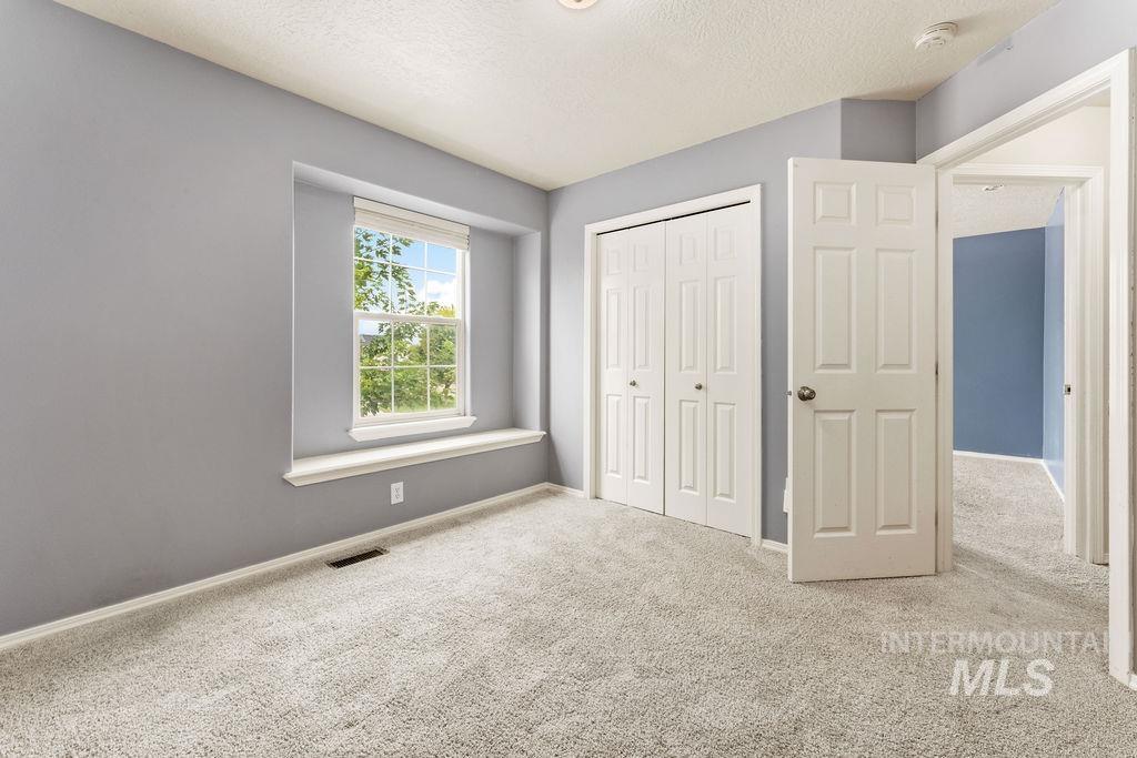 3936 E Clear Springs Dr, Nampa, Idaho 83686, 4 Bedrooms, 2.5 Bathrooms, Residential For Sale, Price $389,900, 98999867
