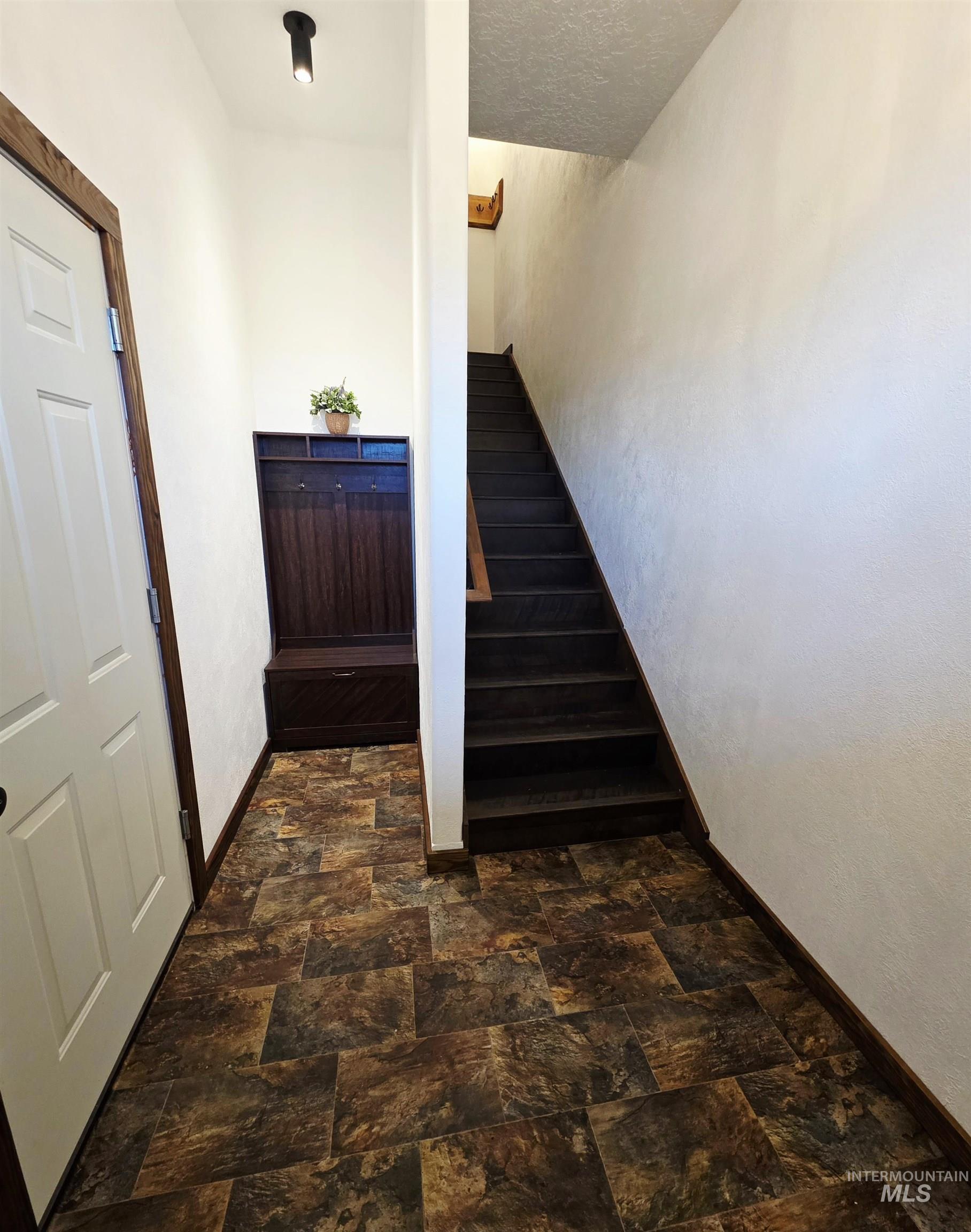 1330 Birch Ave, Lewiston, Idaho 83501, 2 Bedrooms, 2 Bathrooms, Residential For Sale, Price $385,000, 98999868