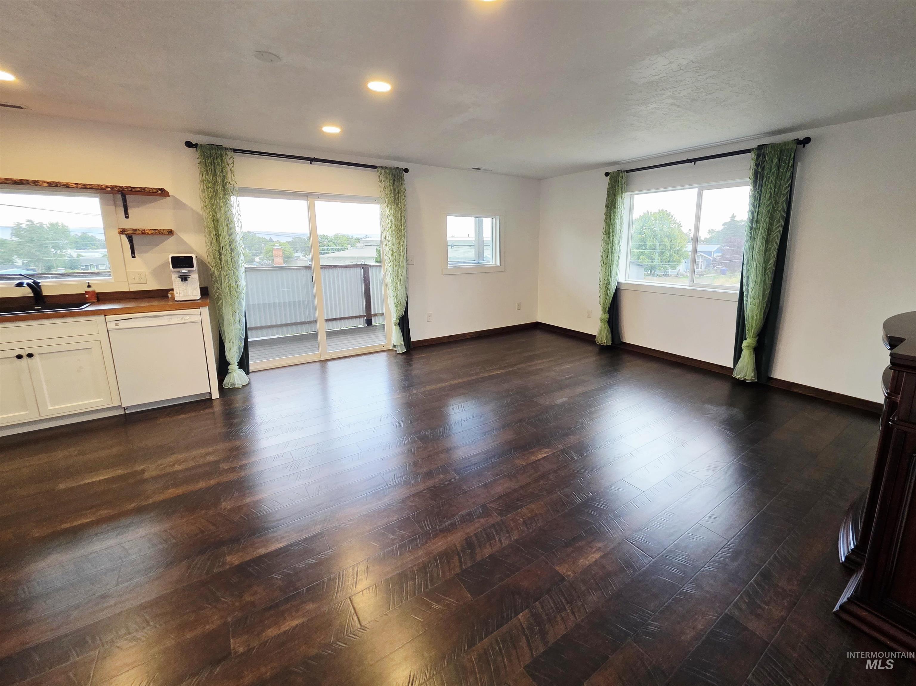1330 Birch Ave, Lewiston, Idaho 83501, 2 Bedrooms, 2 Bathrooms, Residential For Sale, Price $385,000, 98999868