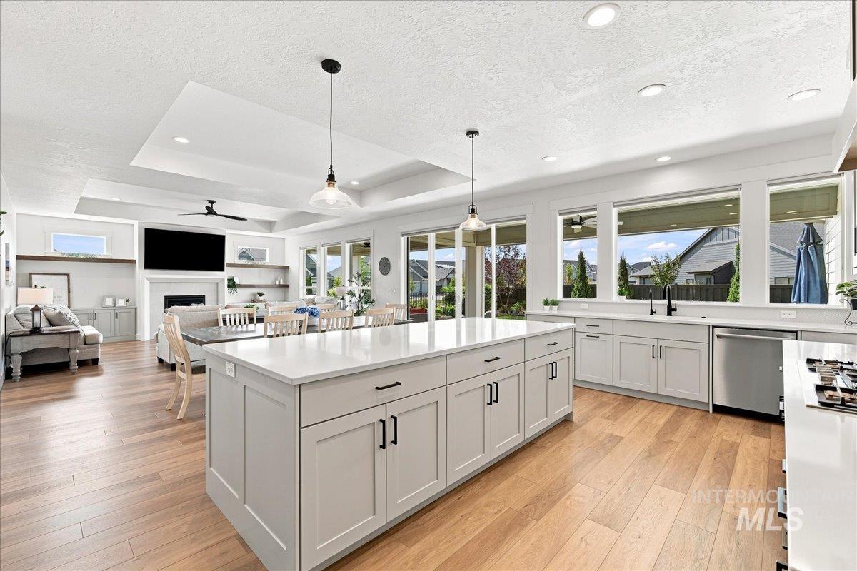 4173 N Bolero Ave, Meridian, Idaho 83646, 3 Bedrooms, 2.5 Bathrooms, Residential For Sale, Price $719,900,MLS 98999872