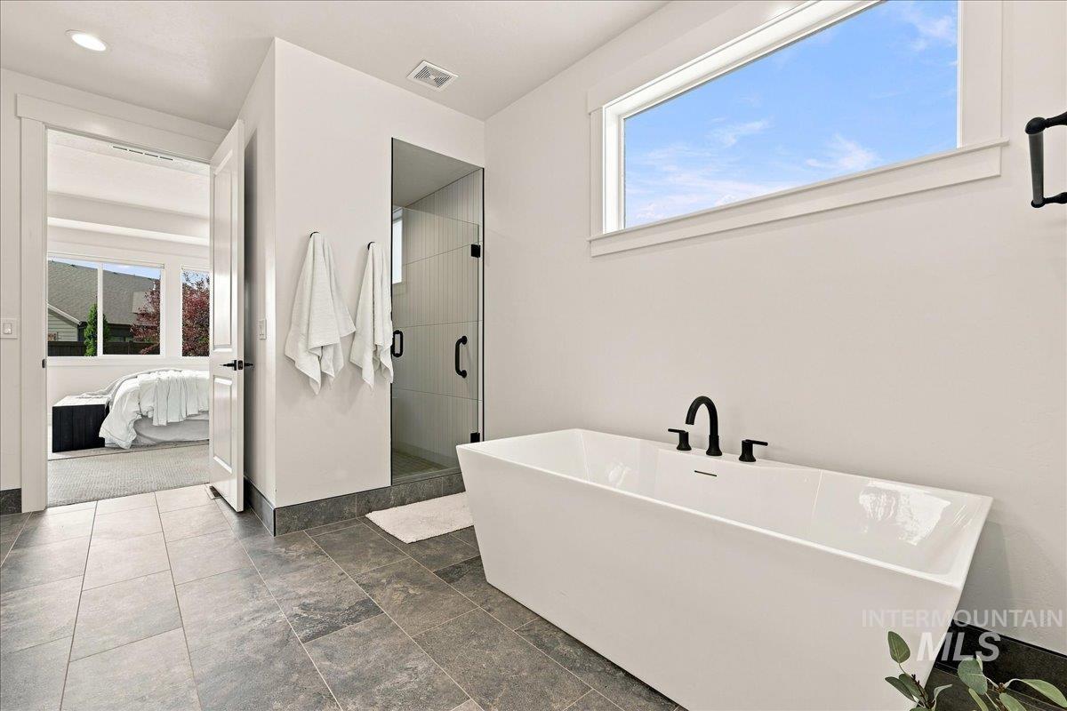4173 N Bolero Ave, Meridian, Idaho 83646, 3 Bedrooms, 2.5 Bathrooms, Residential For Sale, Price $719,900,MLS 98999872