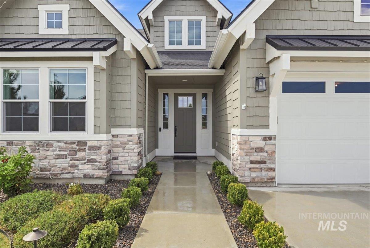 4173 N Bolero Ave, Meridian, Idaho 83646, 3 Bedrooms, 2.5 Bathrooms, Residential For Sale, Price $719,900,MLS 98999872