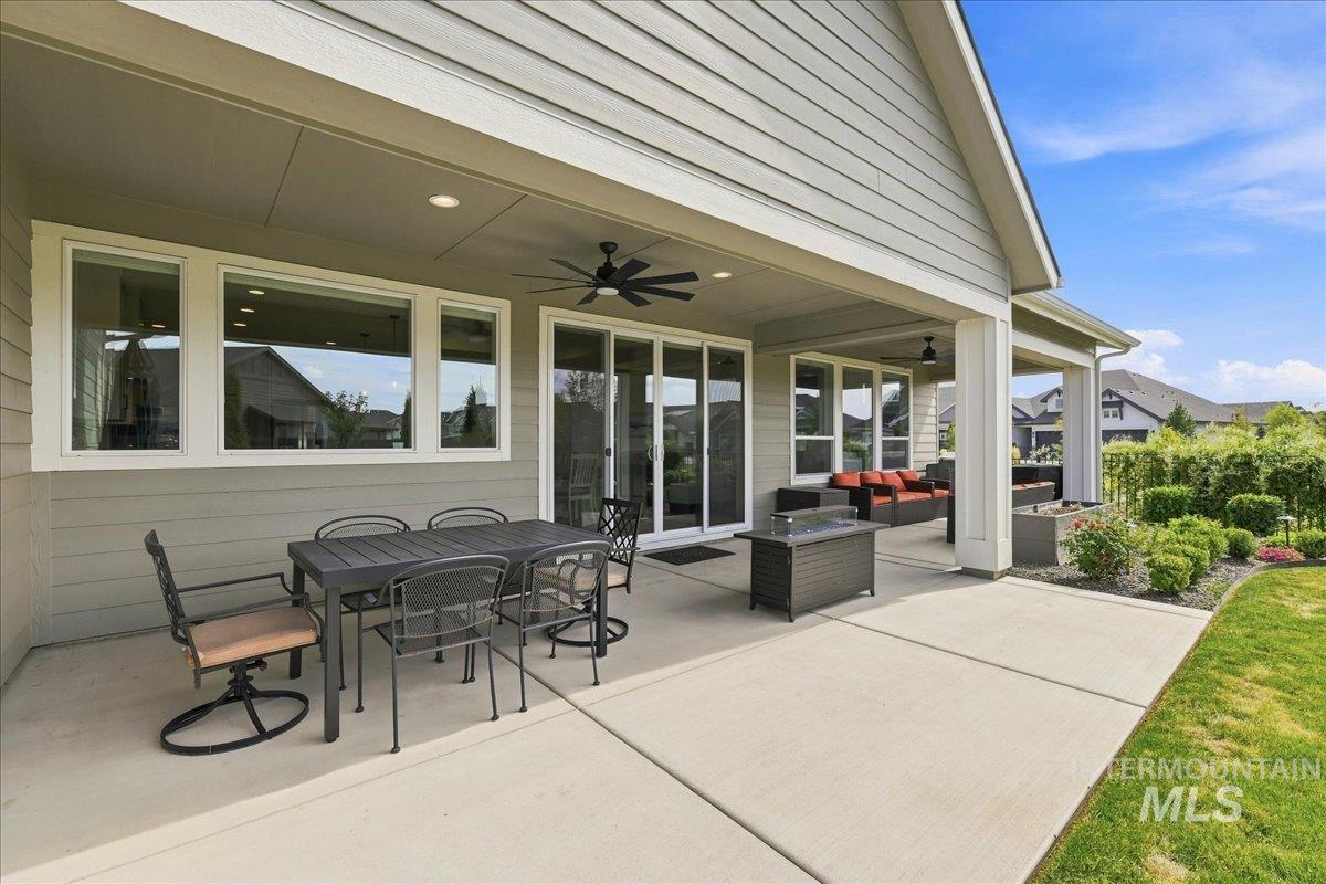 4173 N Bolero Ave, Meridian, Idaho 83646, 3 Bedrooms, 2.5 Bathrooms, Residential For Sale, Price $719,900,MLS 98999872