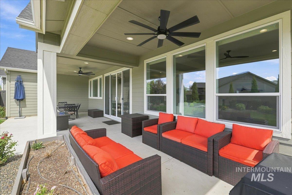 4173 N Bolero Ave, Meridian, Idaho 83646, 3 Bedrooms, 2.5 Bathrooms, Residential For Sale, Price $719,900,MLS 98999872