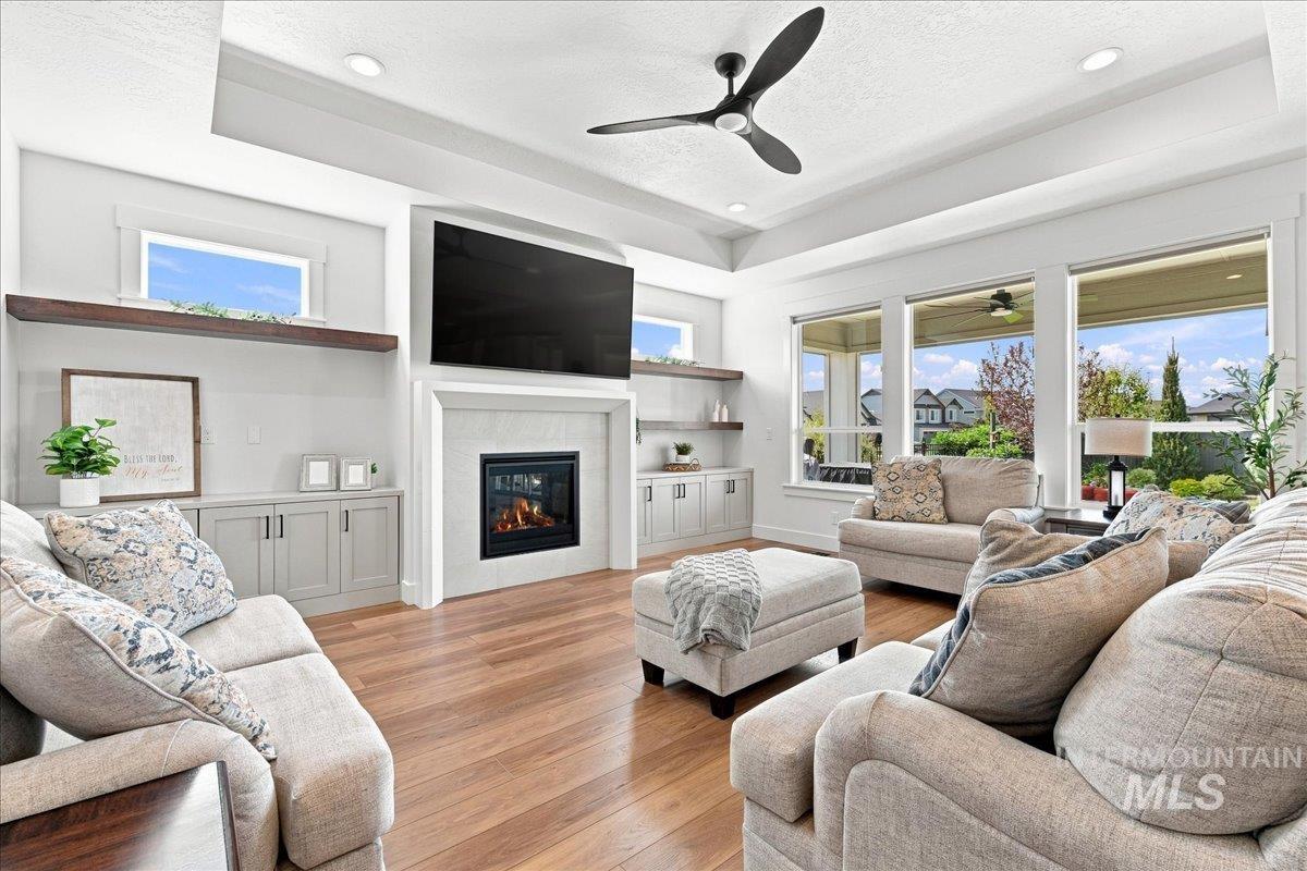 4173 N Bolero Ave, Meridian, Idaho 83646, 3 Bedrooms, 2.5 Bathrooms, Residential For Sale, Price $719,900,MLS 98999872