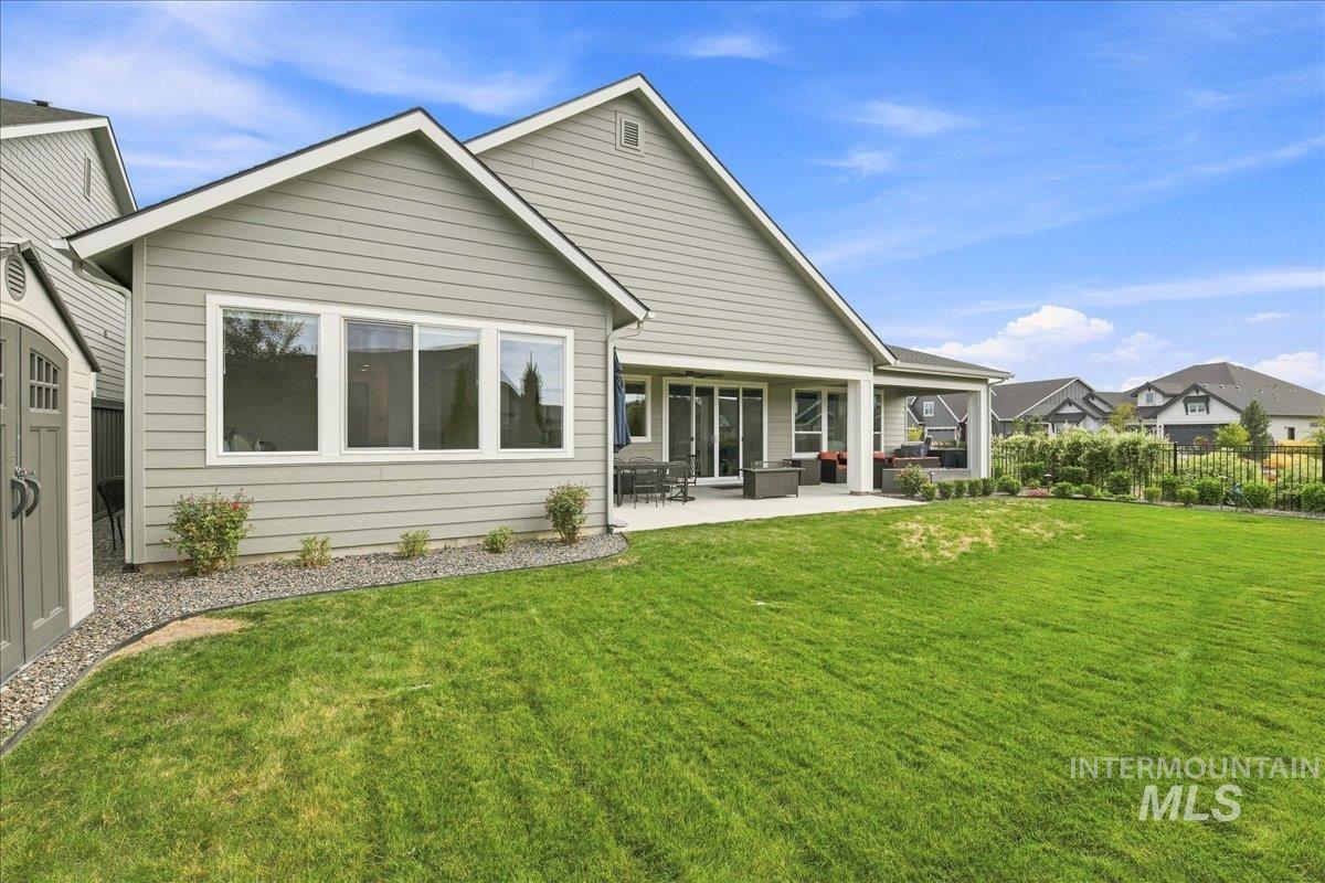4173 N Bolero Ave, Meridian, Idaho 83646, 3 Bedrooms, 2.5 Bathrooms, Residential For Sale, Price $719,900,MLS 98999872