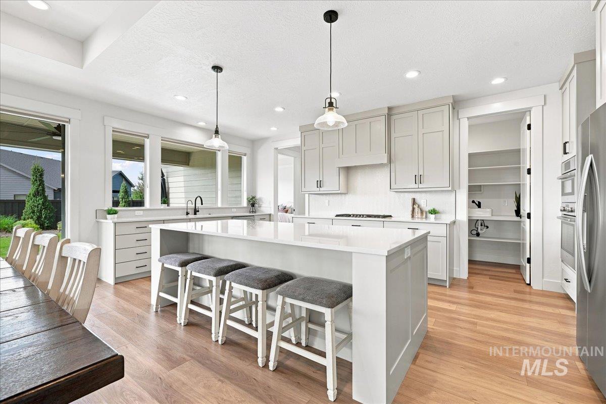 4173 N Bolero Ave, Meridian, Idaho 83646, 3 Bedrooms, 2.5 Bathrooms, Residential For Sale, Price $719,900,MLS 98999872