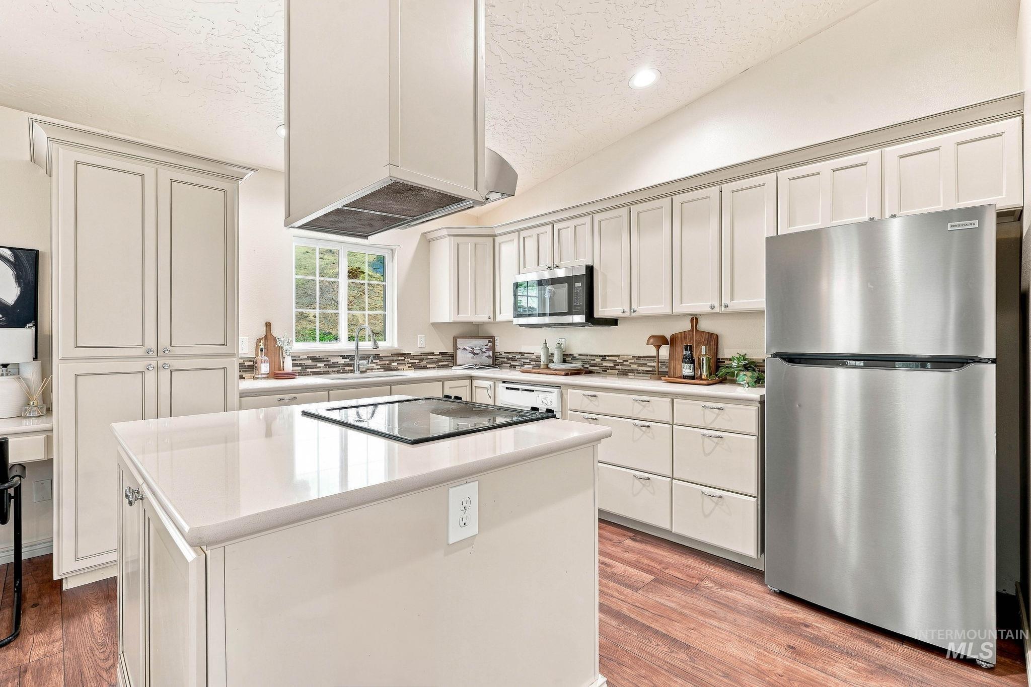 2442 W Hill Rd, Boise, Idaho 83702, 4 Bedrooms, 3 Bathrooms, Residential For Sale, Price $849,999,MLS 98999874