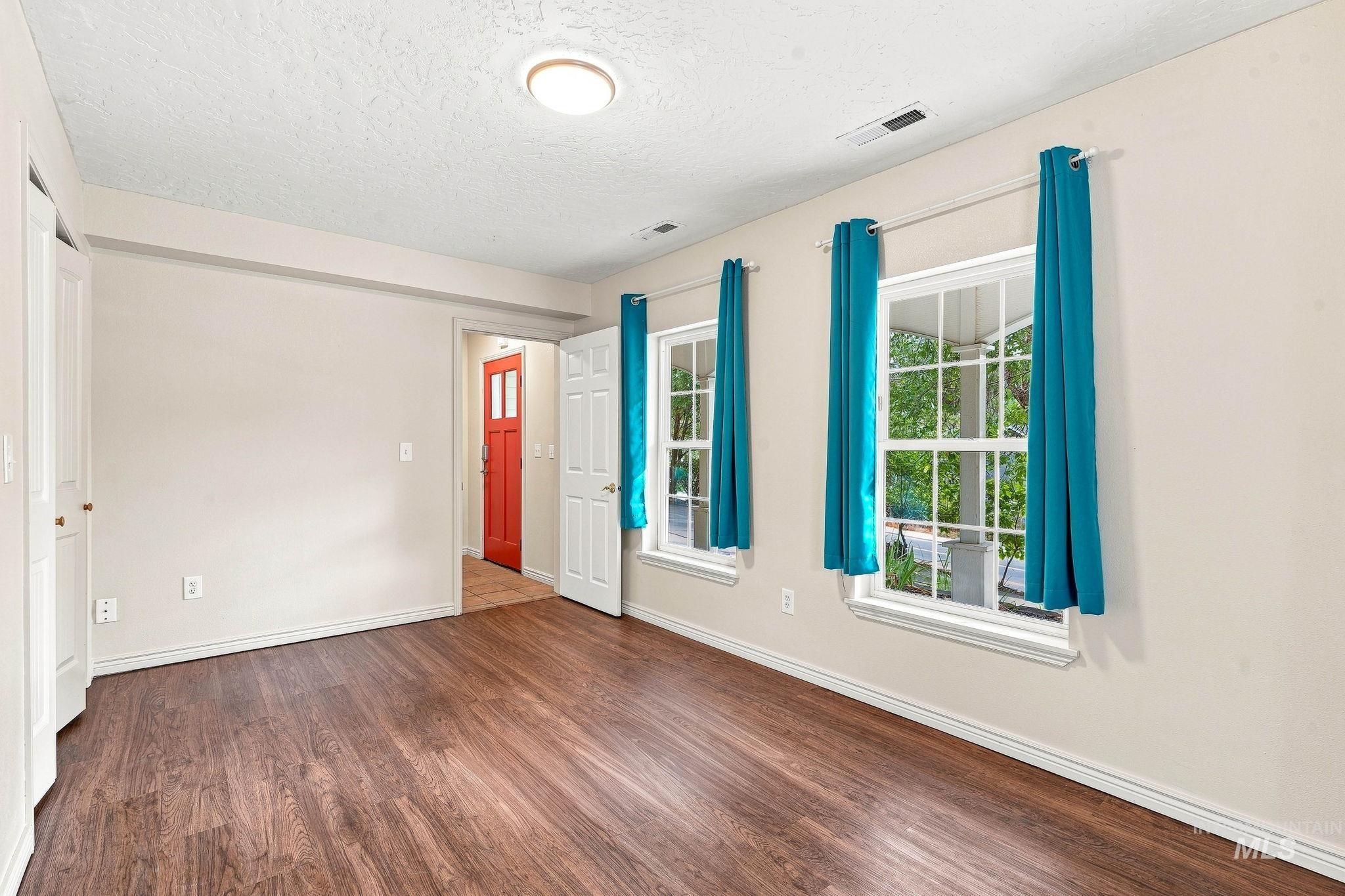 2442 W Hill Rd, Boise, Idaho 83702, 4 Bedrooms, 3 Bathrooms, Residential For Sale, Price $849,999,MLS 98999874