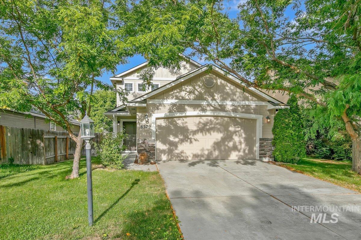 6579 S Warwickshire Ave, Boise, Idaho 83709, 4 Bedrooms, 2.5 Bathrooms, Residential For Sale, Price $439,900,MLS 98999876