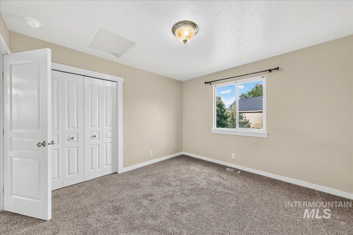 6579 S Warwickshire Ave, Boise, Idaho 83709, 4 Bedrooms, 2.5 Bathrooms, Residential For Sale, Price $439,900,MLS 98999876