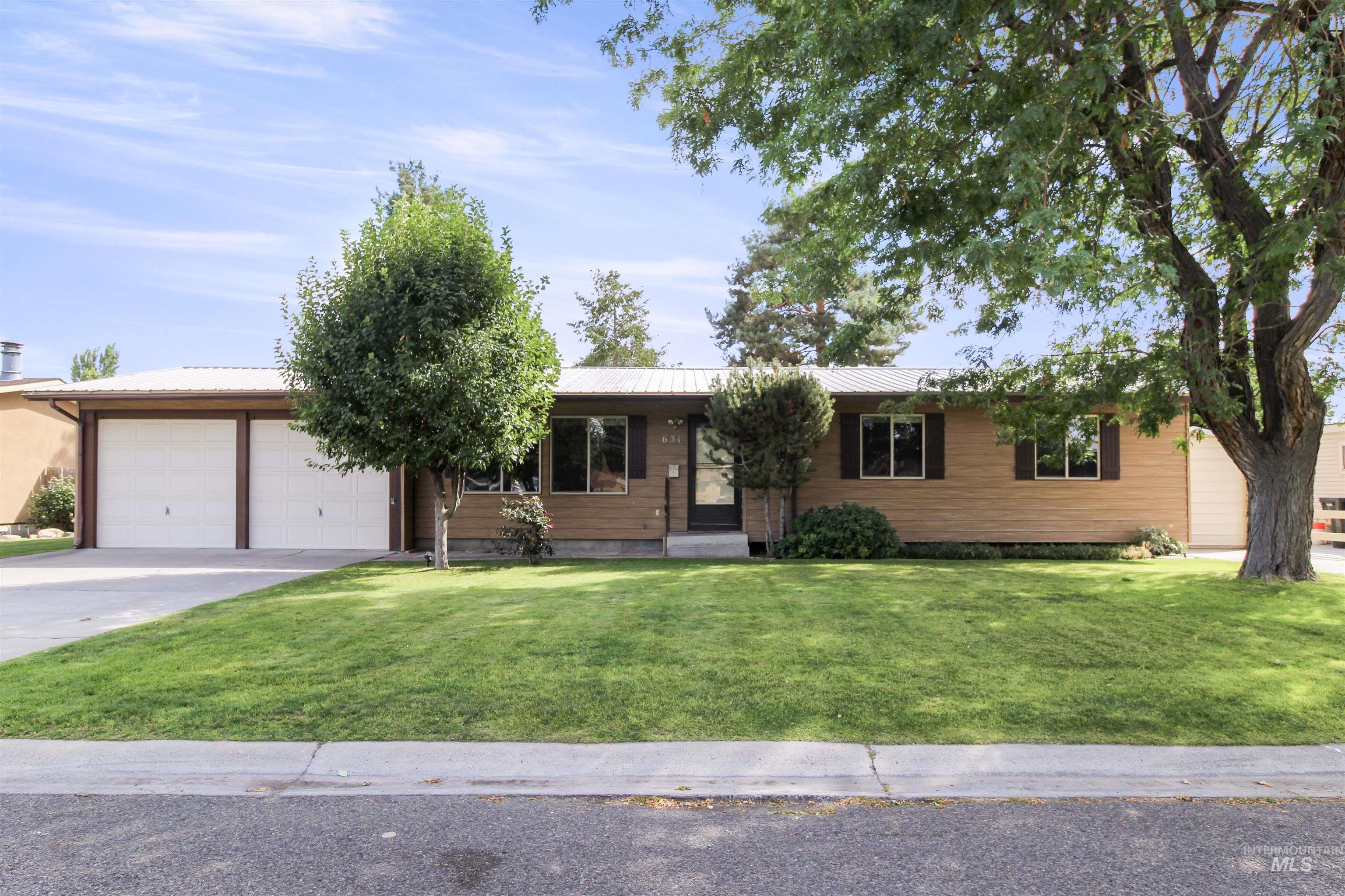 631 E 18th, Burley, Idaho 83318, 5 Bedrooms, 3 Bathrooms, Residential For Sale, Price $340,000, 98999877