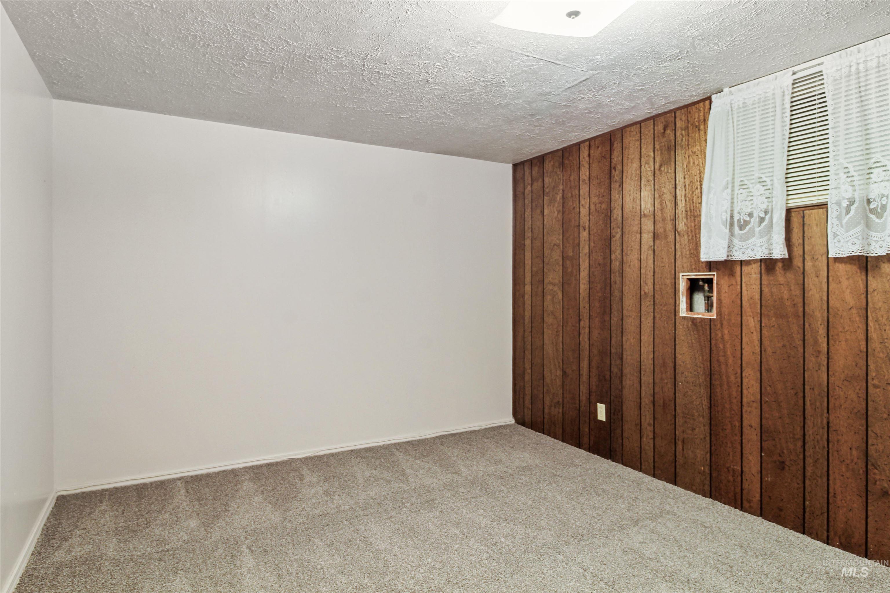 631 E 18th, Burley, Idaho 83318, 5 Bedrooms, 3 Bathrooms, Residential For Sale, Price $340,000, 98999877