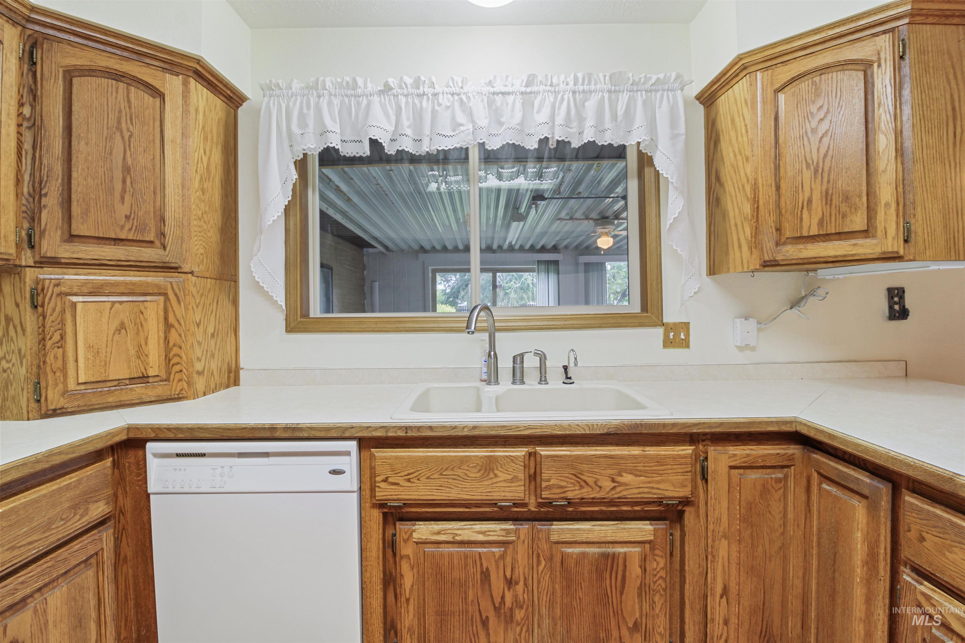 631 E 18th, Burley, Idaho 83318, 5 Bedrooms, 3 Bathrooms, Residential For Sale, Price $340,000, 98999877