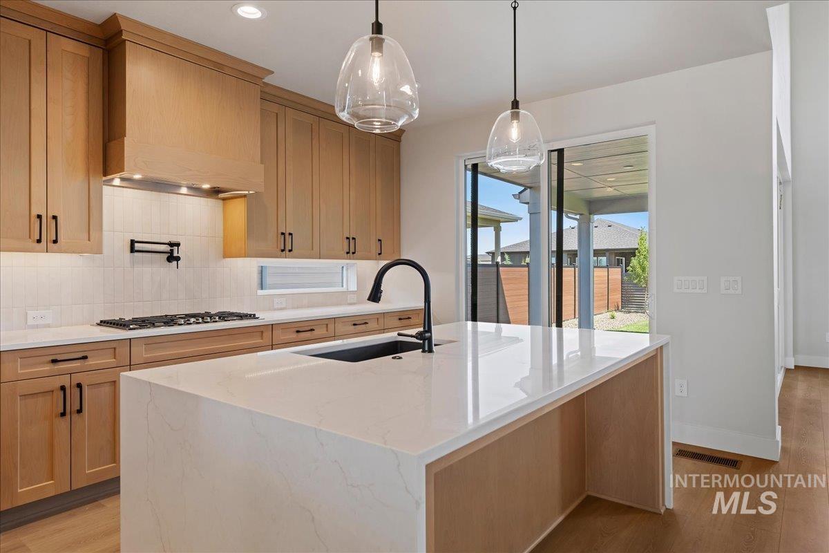 7715 W Flathead Lake St, Eagle, Idaho 83616, 6 Bedrooms, 4 Bathrooms, Residential For Sale, Price $1,299,900, 98999879