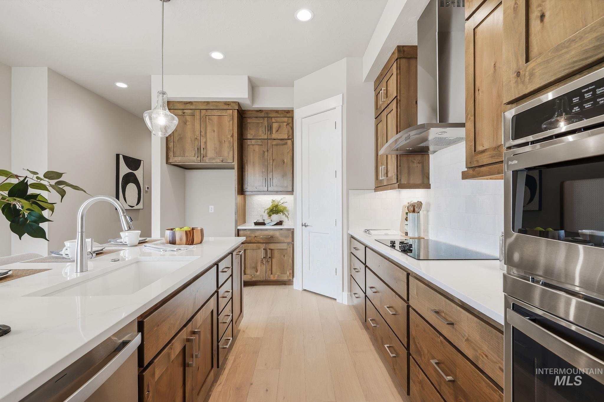 470 S Radiator Rd, Boise, Idaho 83716, 3 Bedrooms, 2.5 Bathrooms, Residential For Sale, Price $599,900, 98999880