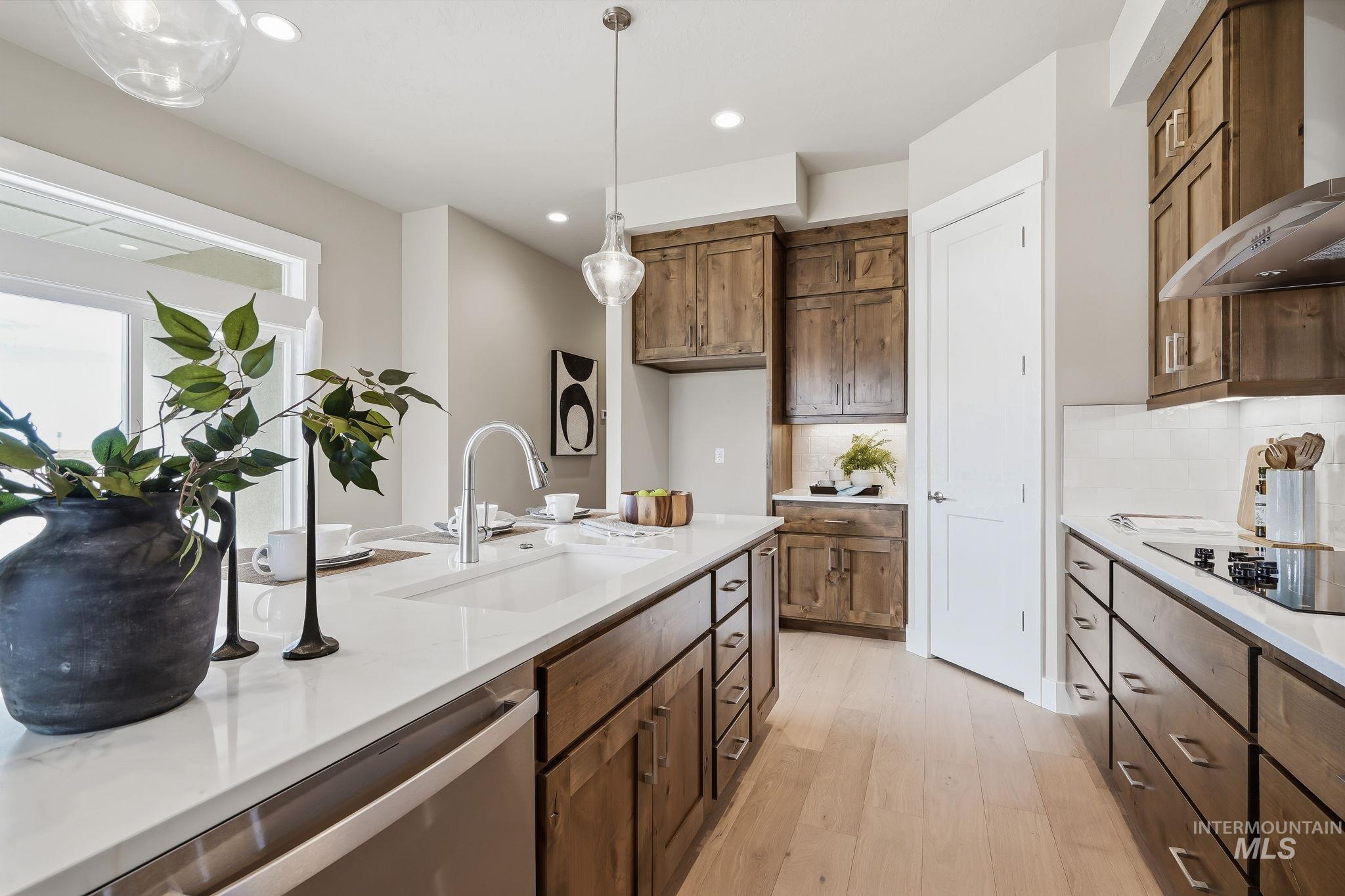 470 S Radiator Rd, Boise, Idaho 83716, 3 Bedrooms, 2.5 Bathrooms, Residential For Sale, Price $599,900, 98999880