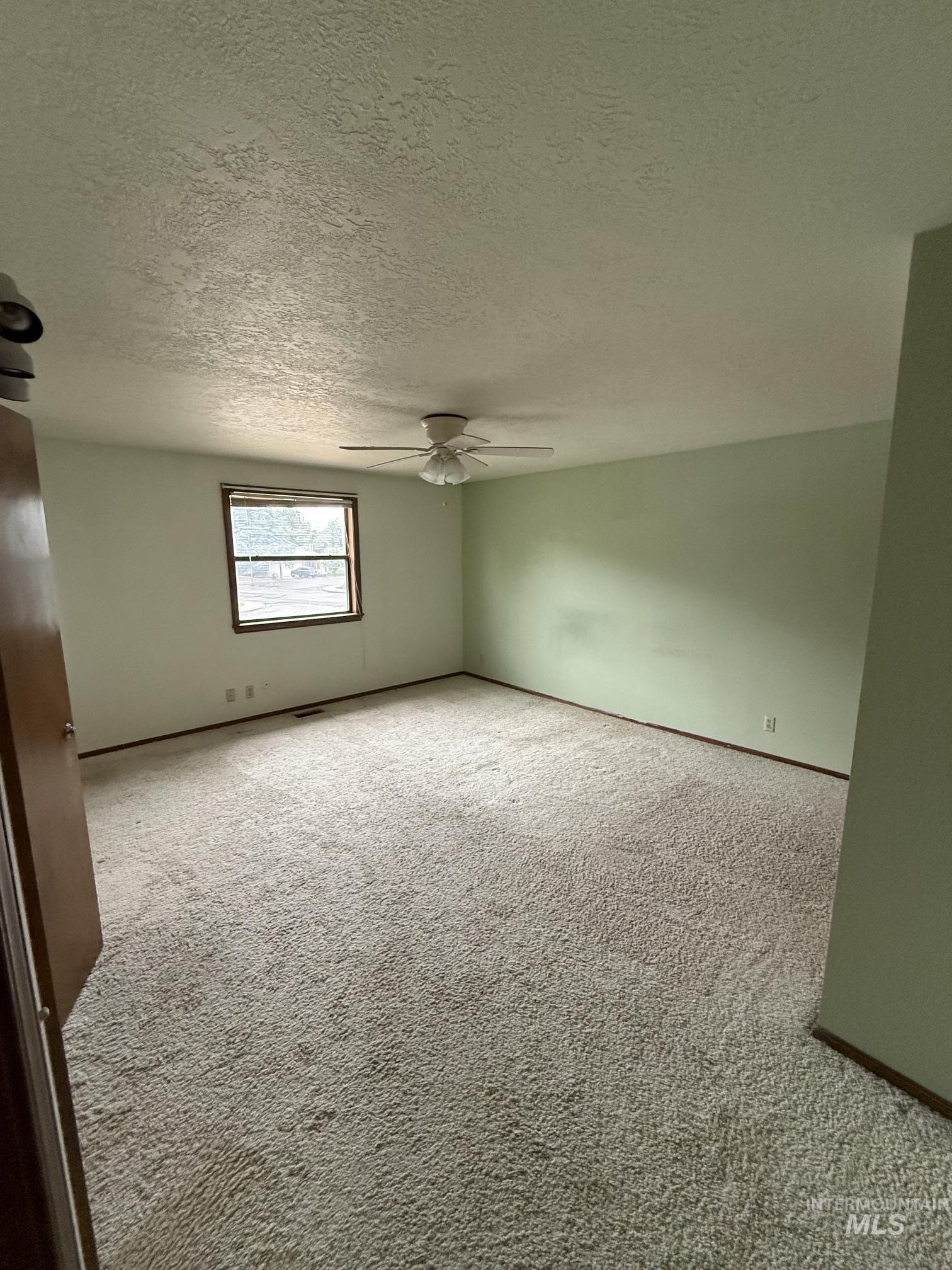 12082 W Edna, Boise, Idaho 83713, 4 Bedrooms, 2.5 Bathrooms, Residential For Sale, Price $449,900,MLS 98999882