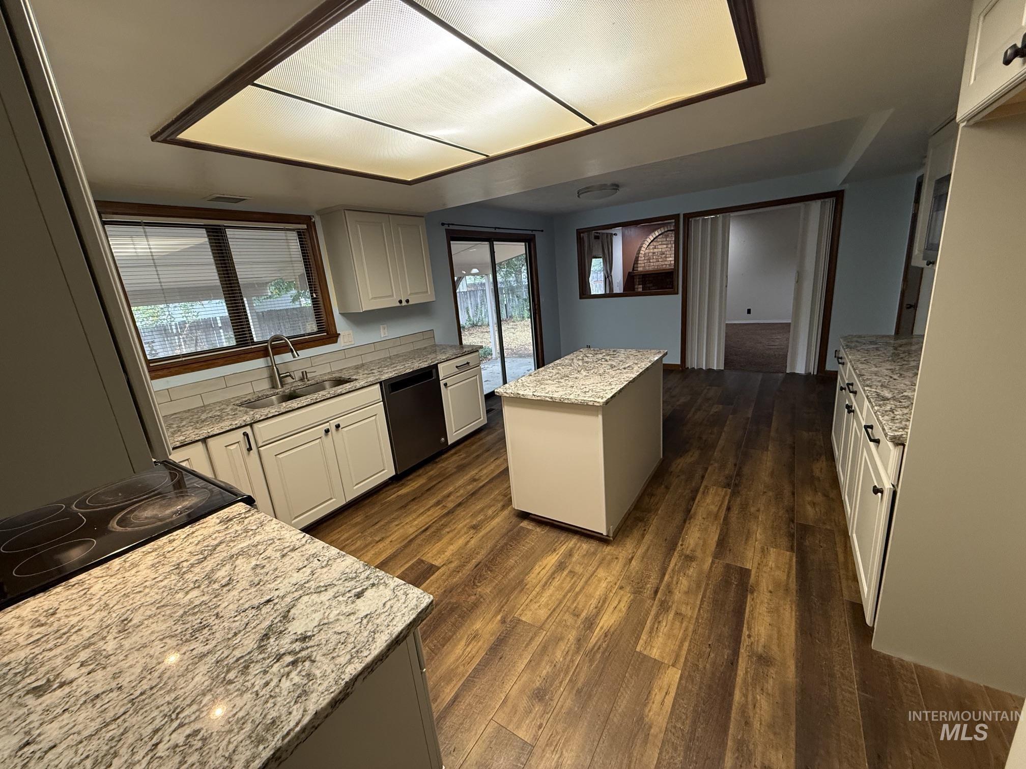 12082 W Edna, Boise, Idaho 83713, 4 Bedrooms, 2.5 Bathrooms, Residential For Sale, Price $449,900,MLS 98999882
