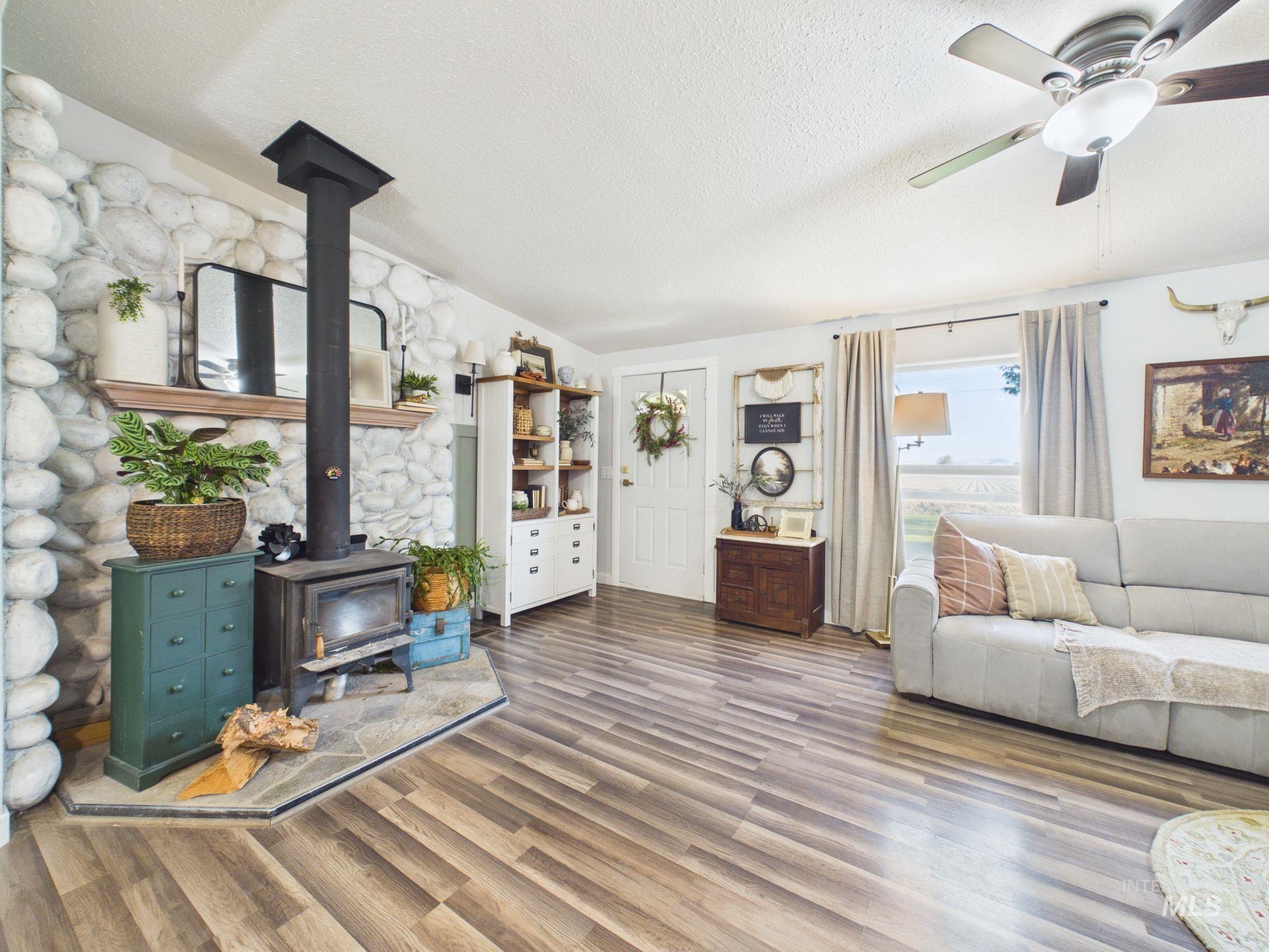 7246 Murphy Rd, Melba, Idaho 83641, 4 Bedrooms, 2 Bathrooms, Residential For Sale, Price $585,000, 98999883