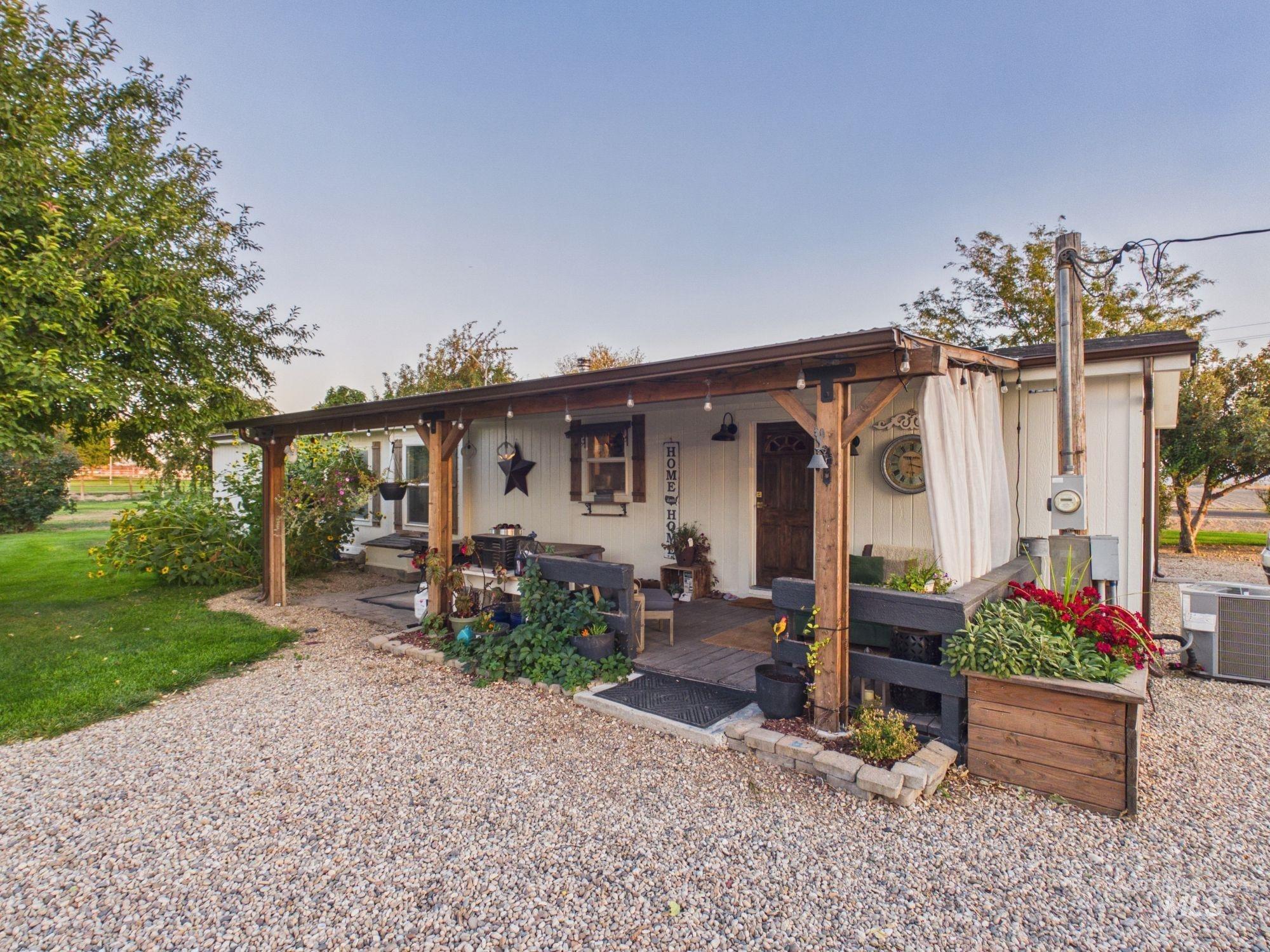 7246 Murphy Rd, Melba, Idaho 83641, 4 Bedrooms, 2 Bathrooms, Residential For Sale, Price $585,000, 98999883