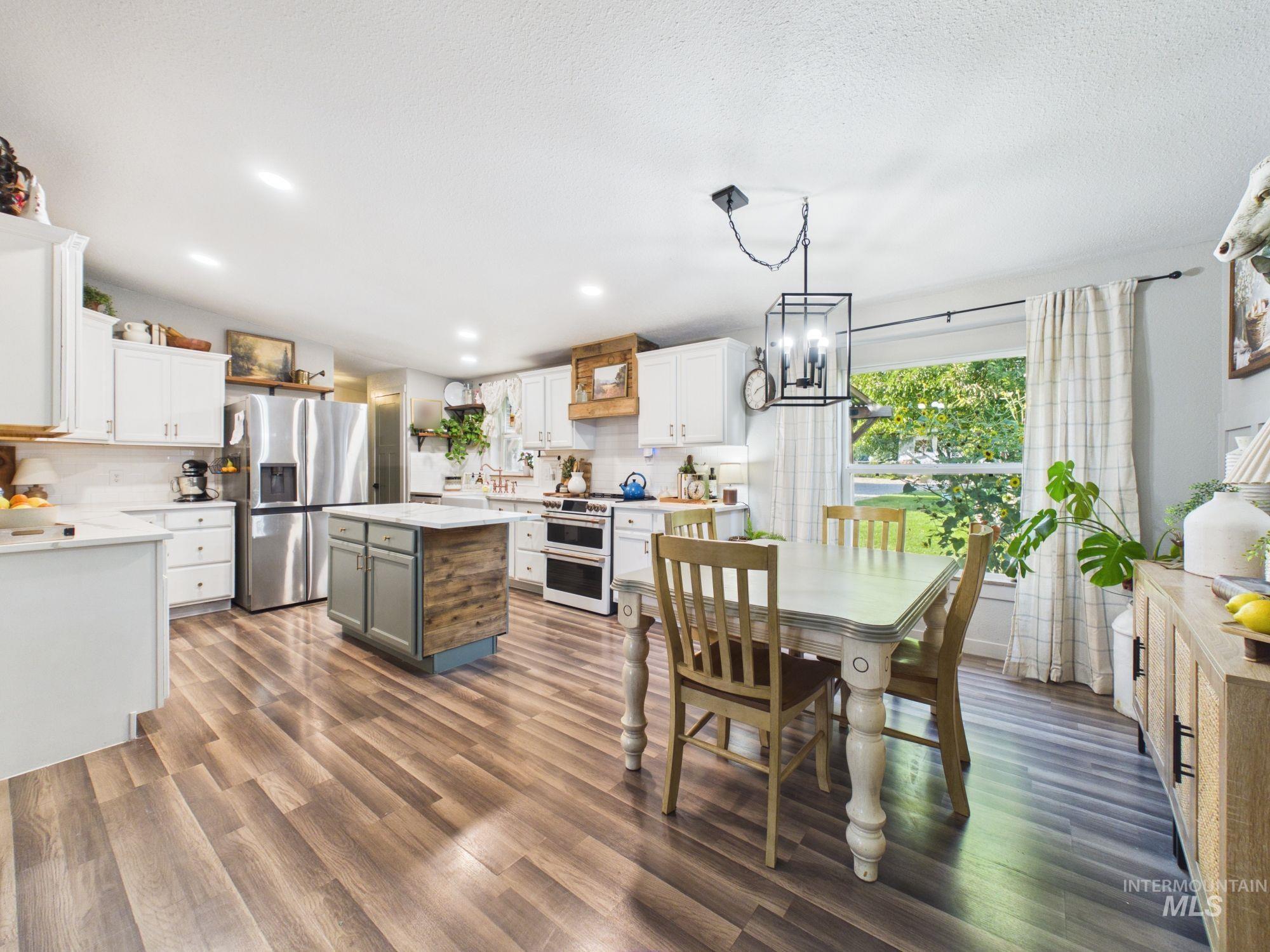 7246 Murphy Rd, Melba, Idaho 83641, 4 Bedrooms, 2 Bathrooms, Residential For Sale, Price $585,000, 98999883