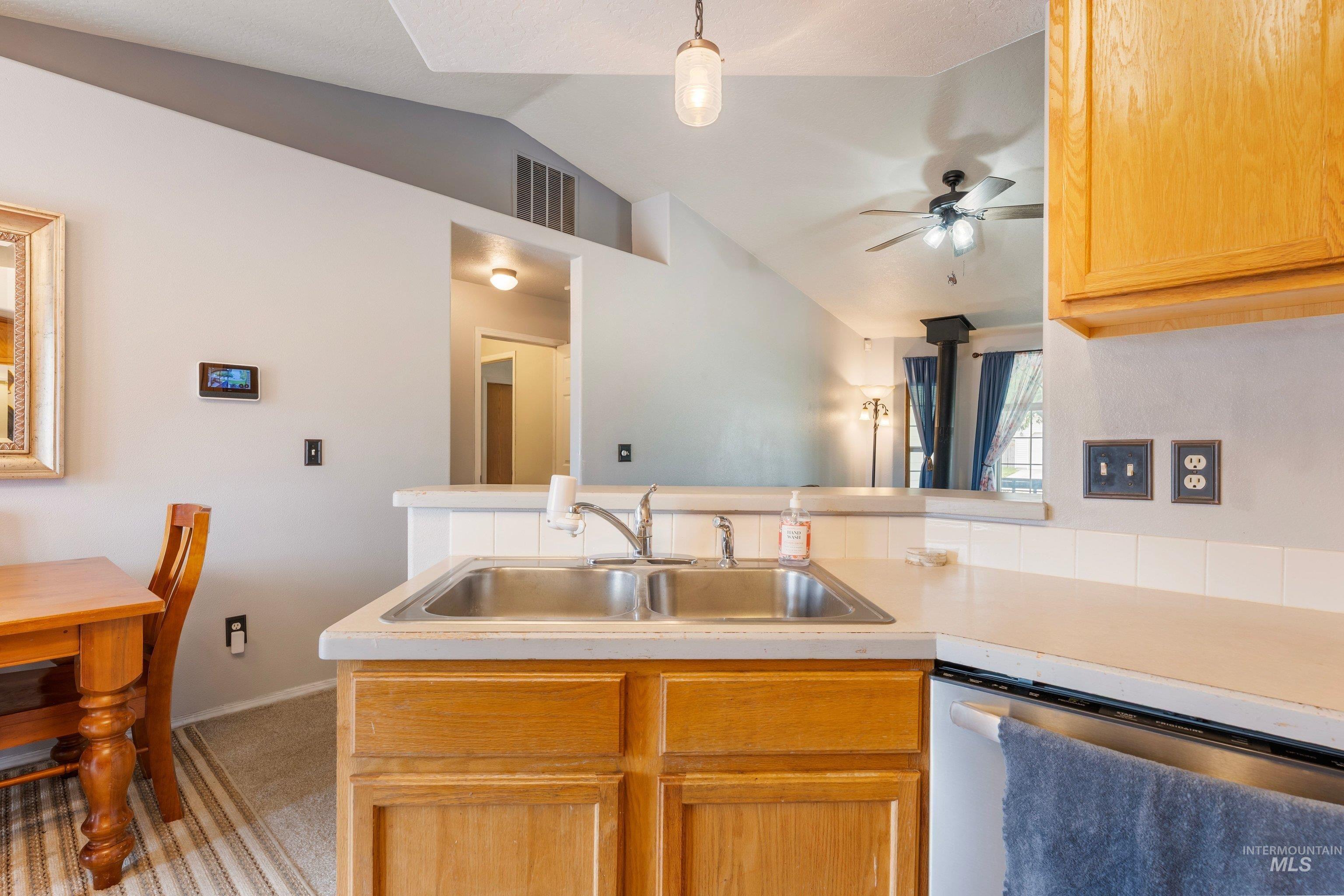 4901 Oxbow Ave, Caldwell, Idaho 83706, 3 Bedrooms, 2 Bathrooms, Residential For Sale, Price $350,000, 98999884