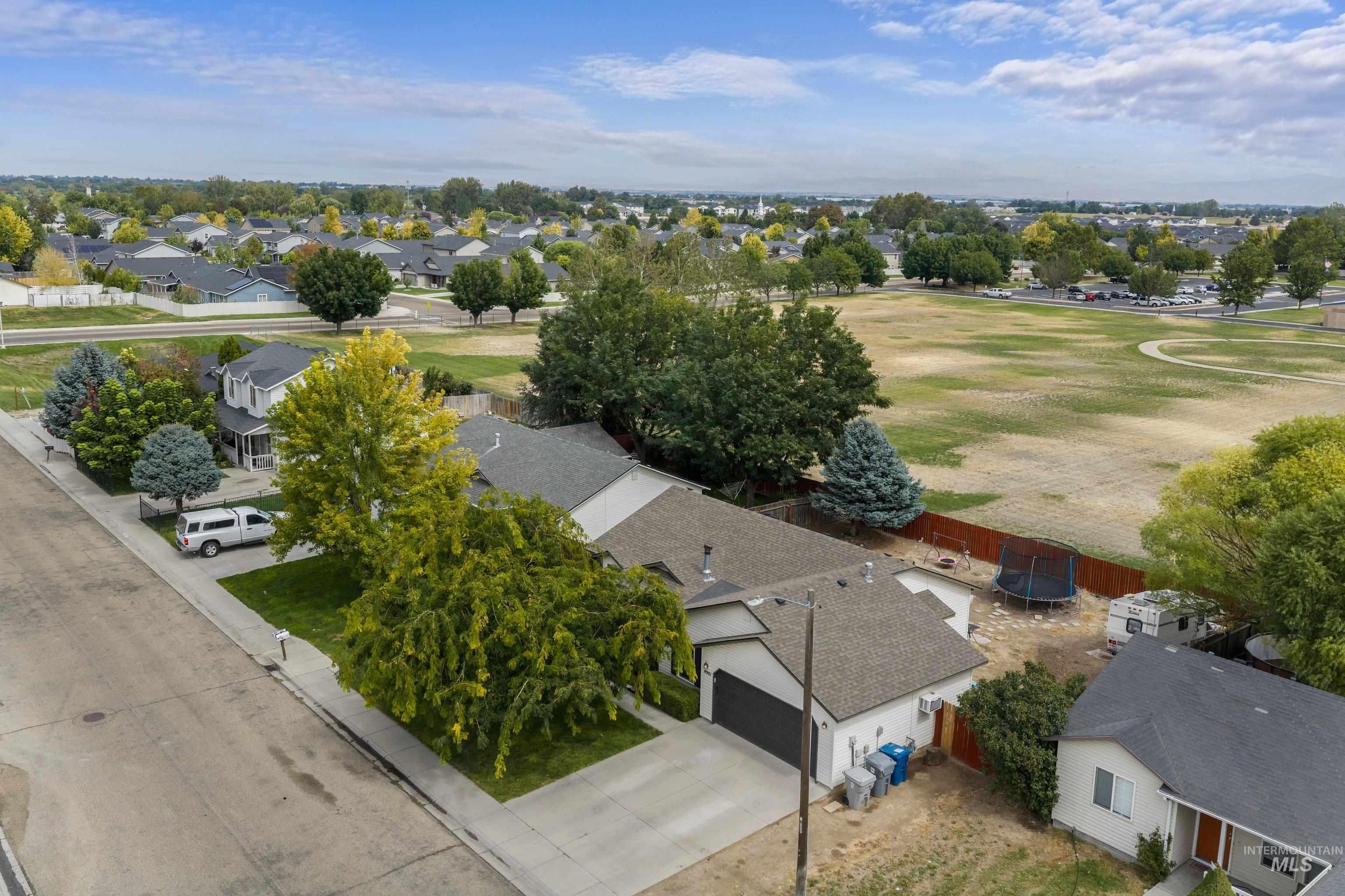 4901 Oxbow Ave, Caldwell, Idaho 83706, 3 Bedrooms, 2 Bathrooms, Residential For Sale, Price $350,000, 98999884