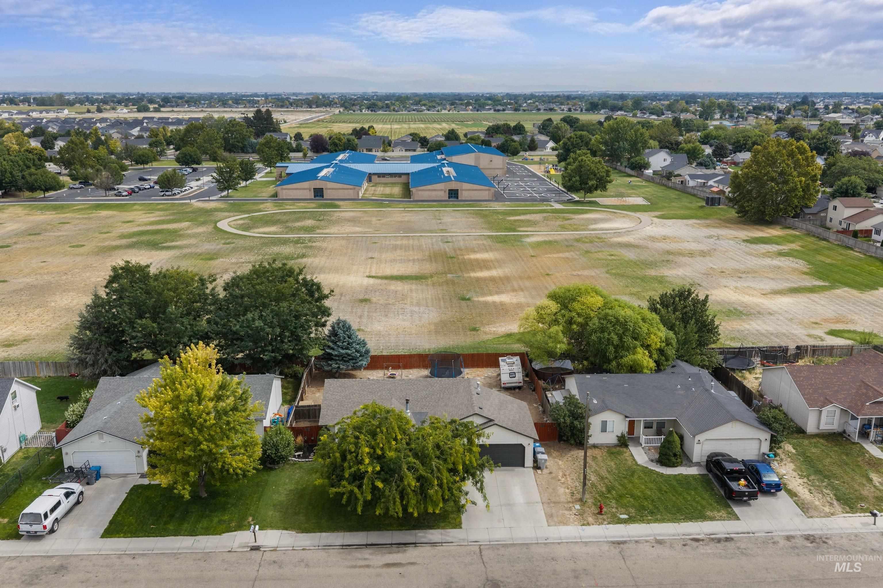 4901 Oxbow Ave, Caldwell, Idaho 83706, 3 Bedrooms, 2 Bathrooms, Residential For Sale, Price $350,000, 98999884