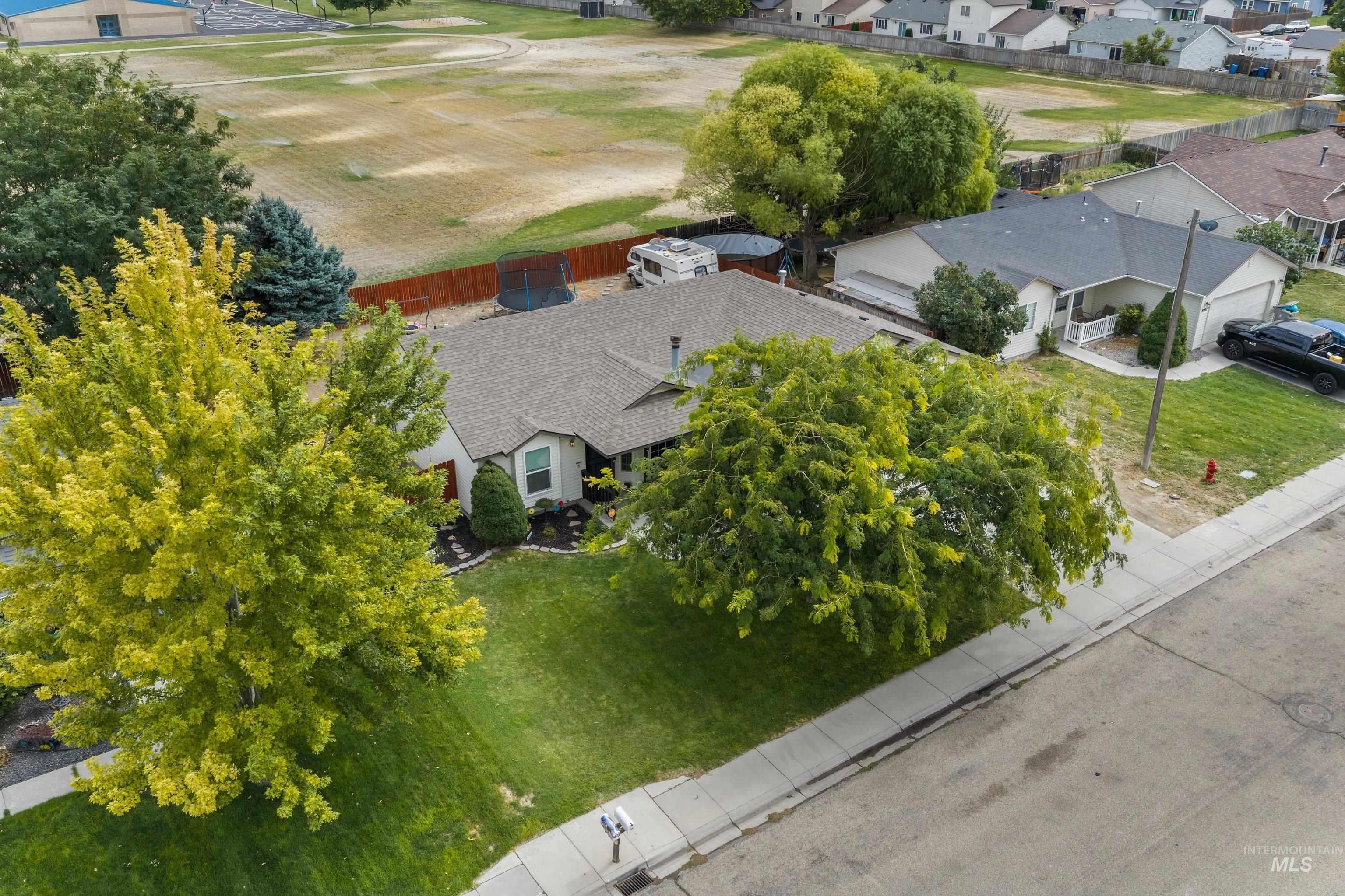 4901 Oxbow Ave, Caldwell, Idaho 83706, 3 Bedrooms, 2 Bathrooms, Residential For Sale, Price $350,000, 98999884