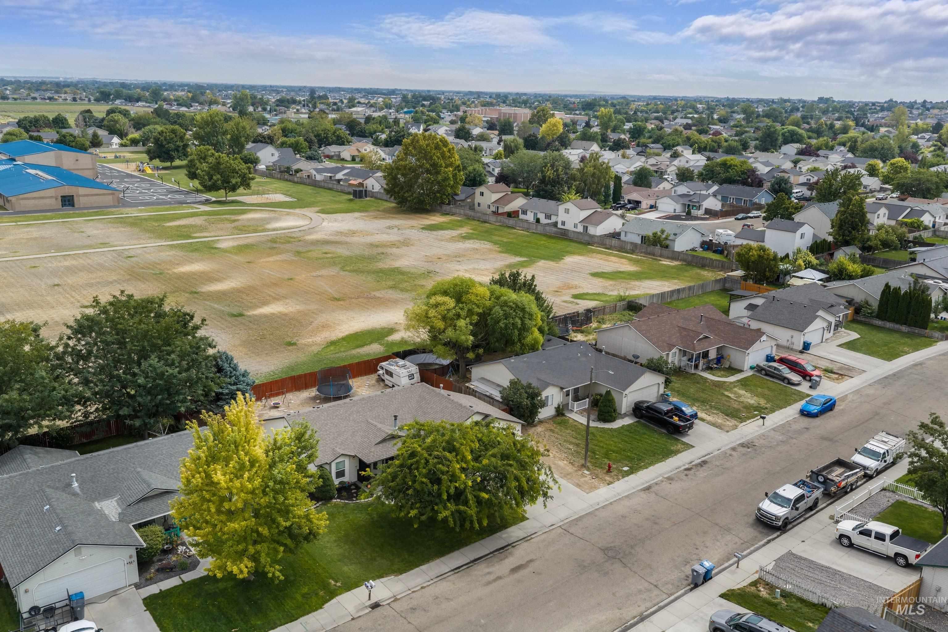4901 Oxbow Ave, Caldwell, Idaho 83706, 3 Bedrooms, 2 Bathrooms, Residential For Sale, Price $350,000, 98999884