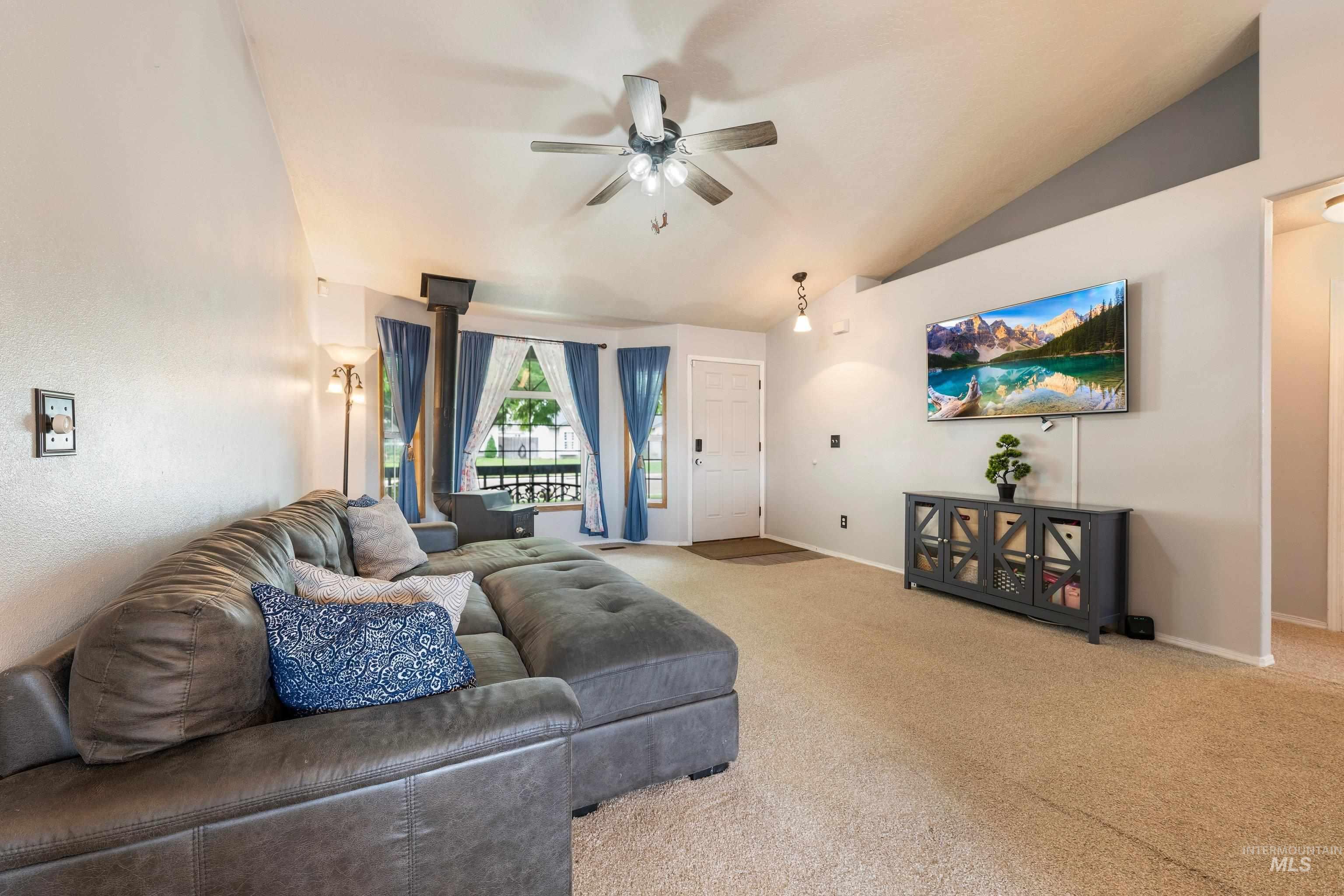 4901 Oxbow Ave, Caldwell, Idaho 83706, 3 Bedrooms, 2 Bathrooms, Residential For Sale, Price $350,000, 98999884