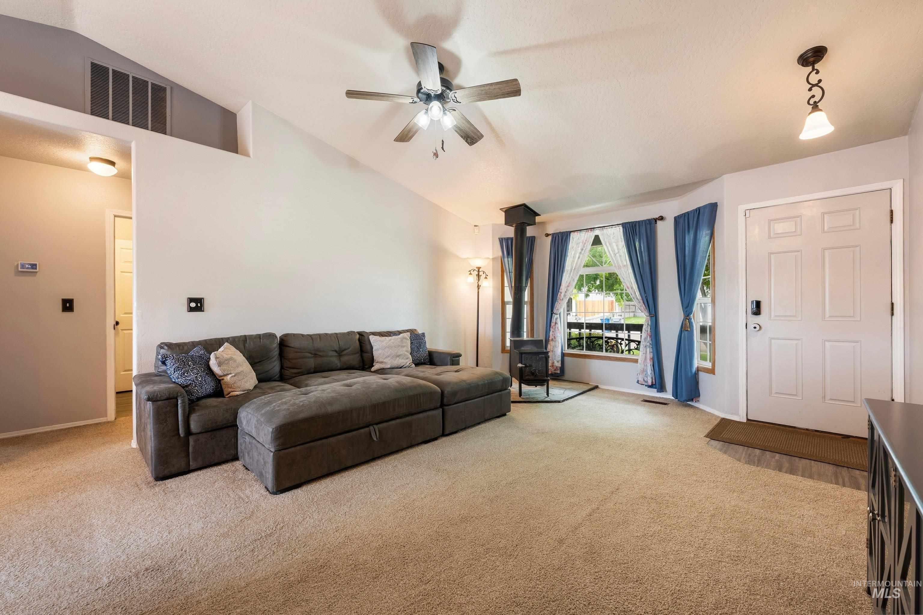 4901 Oxbow Ave, Caldwell, Idaho 83706, 3 Bedrooms, 2 Bathrooms, Residential For Sale, Price $350,000, 98999884
