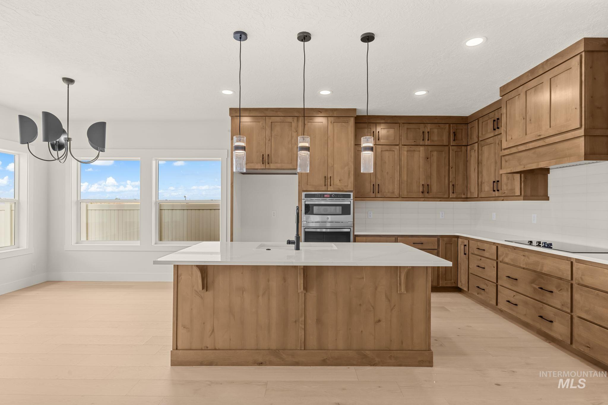365 S Radiator Rd, Boise, Idaho 83716, 3 Bedrooms, 2 Bathrooms, Residential For Sale, Price $519,900,MLS 98999885