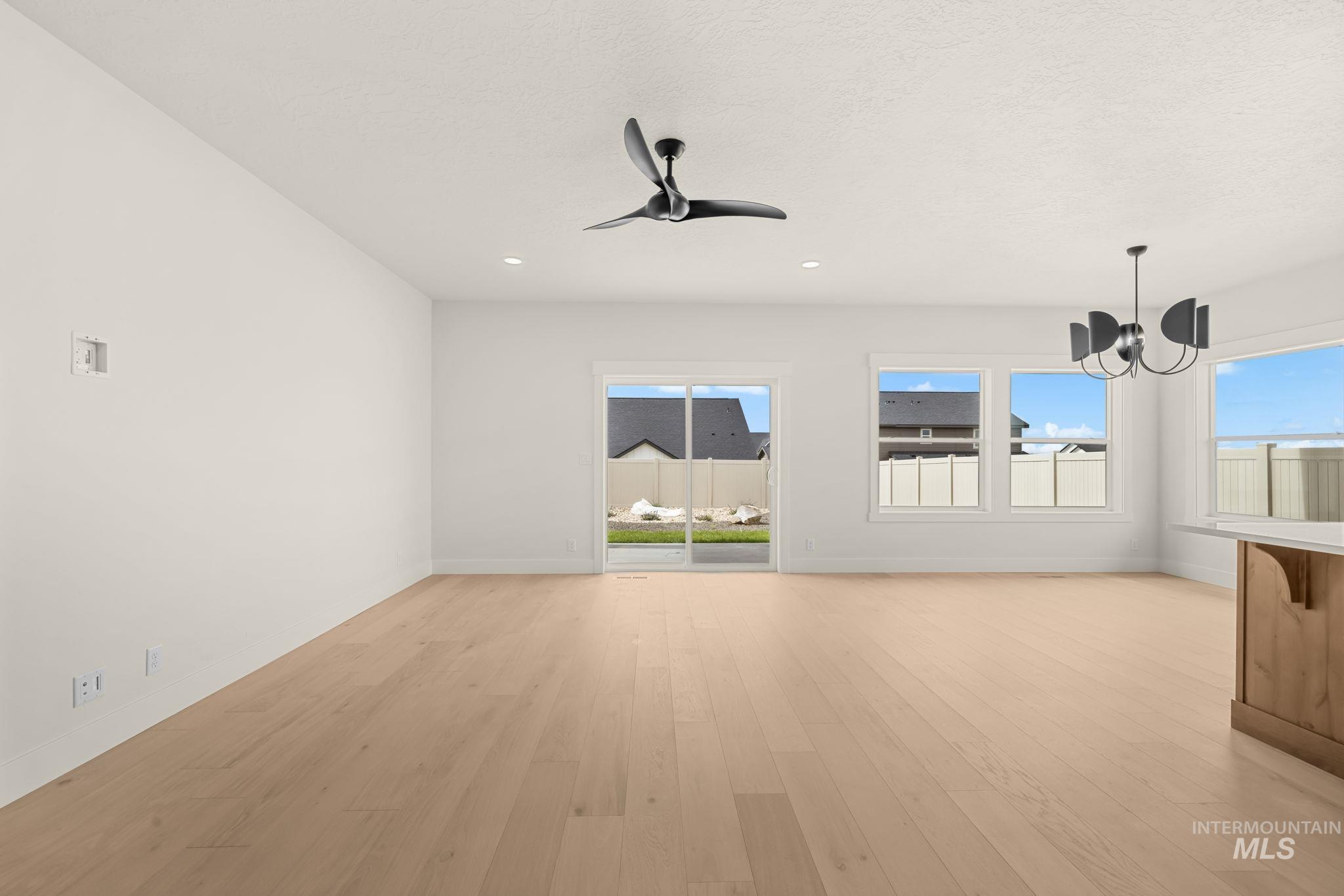 365 S Radiator Rd, Boise, Idaho 83716, 3 Bedrooms, 2 Bathrooms, Residential For Sale, Price $519,900,MLS 98999885