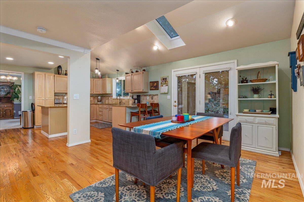 2887 S Snowflake Dr, Boise, Idaho 83706, 4 Bedrooms, 2.5 Bathrooms, Residential For Sale, Price $800,000,MLS 98999886