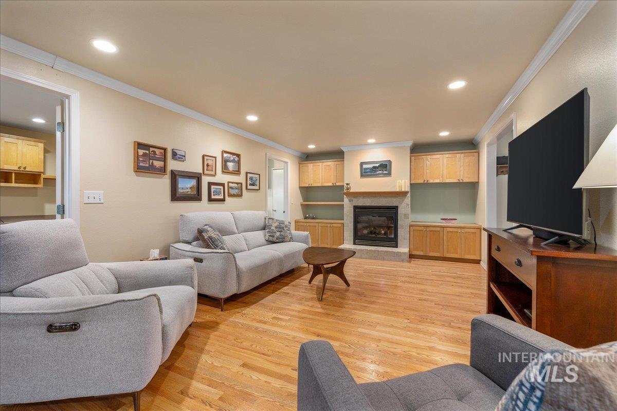 2887 S Snowflake Dr, Boise, Idaho 83706, 4 Bedrooms, 2.5 Bathrooms, Residential For Sale, Price $800,000,MLS 98999886